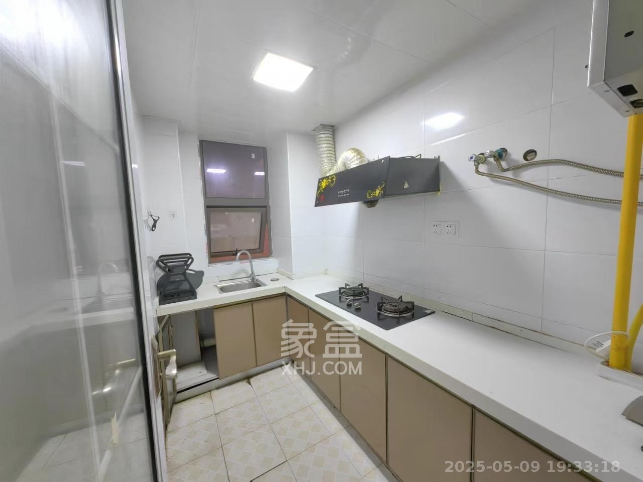 润屋美院  3室2厅1卫   2400.00元/月室内图