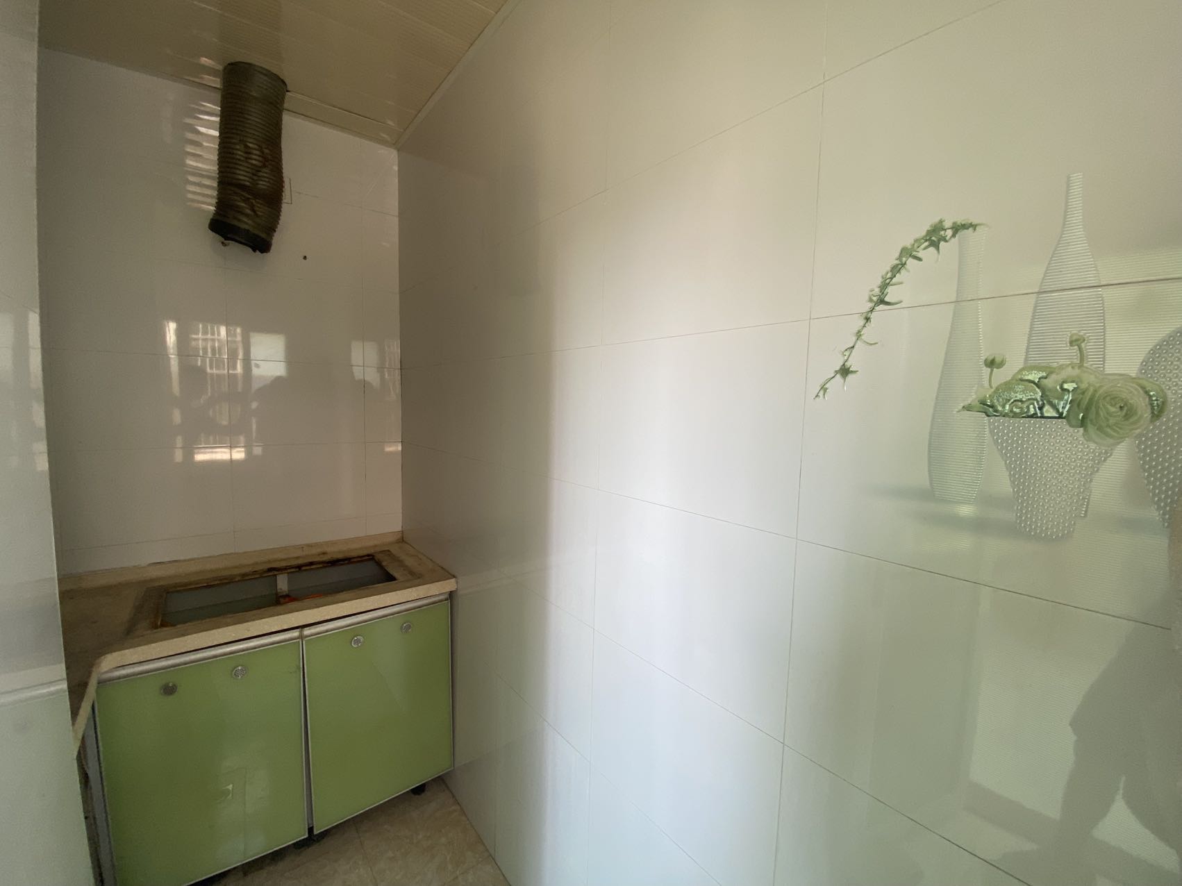 逸海春天 2室2厅1卫 2000.0元/月 逸海春天 2室2厅1卫 2000.0元/月室内图