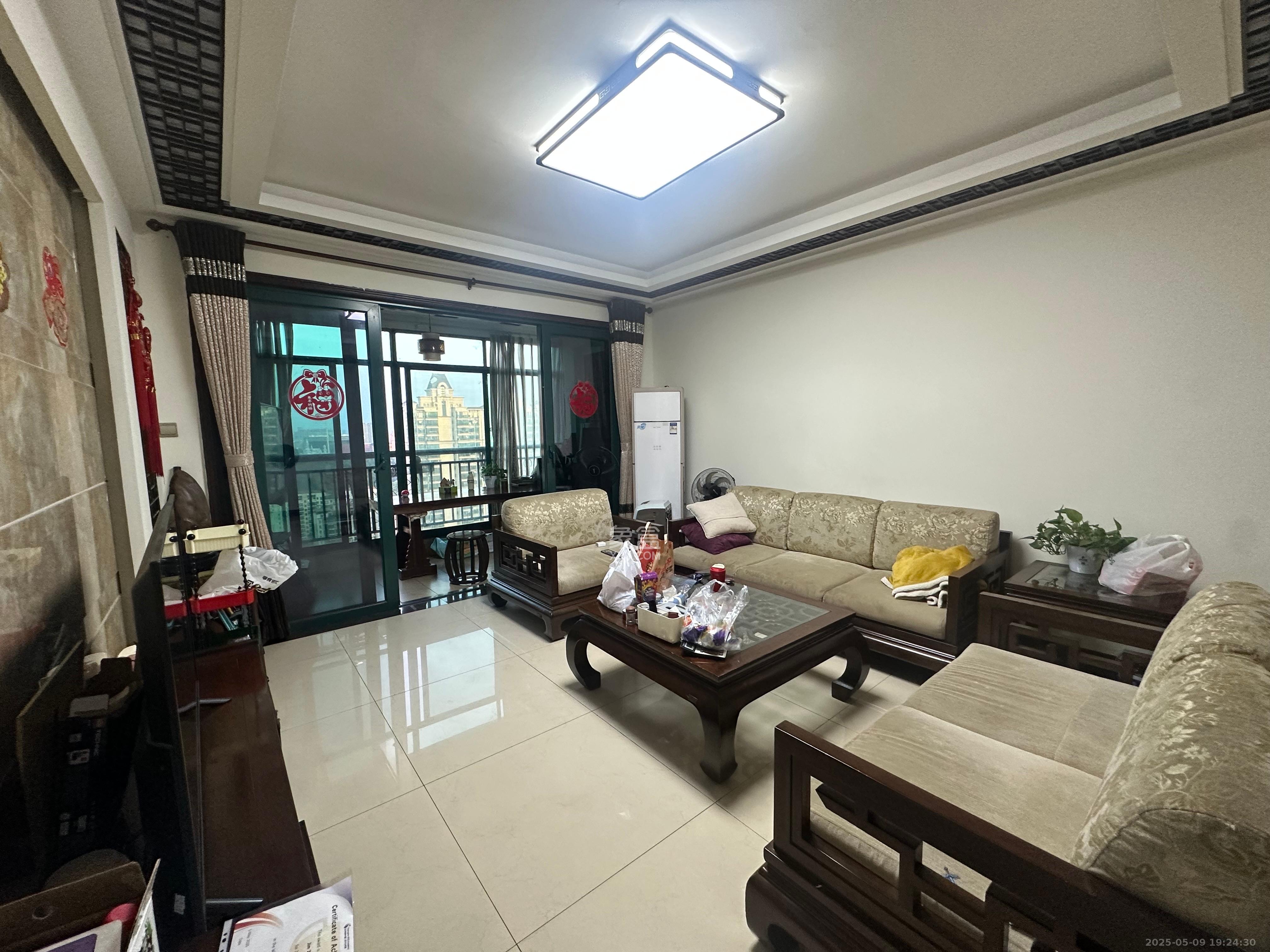 恒大雅苑 4室2厅2卫 3500.0元/月 恒大雅苑 4室2厅2卫 3500.0元/月室内图