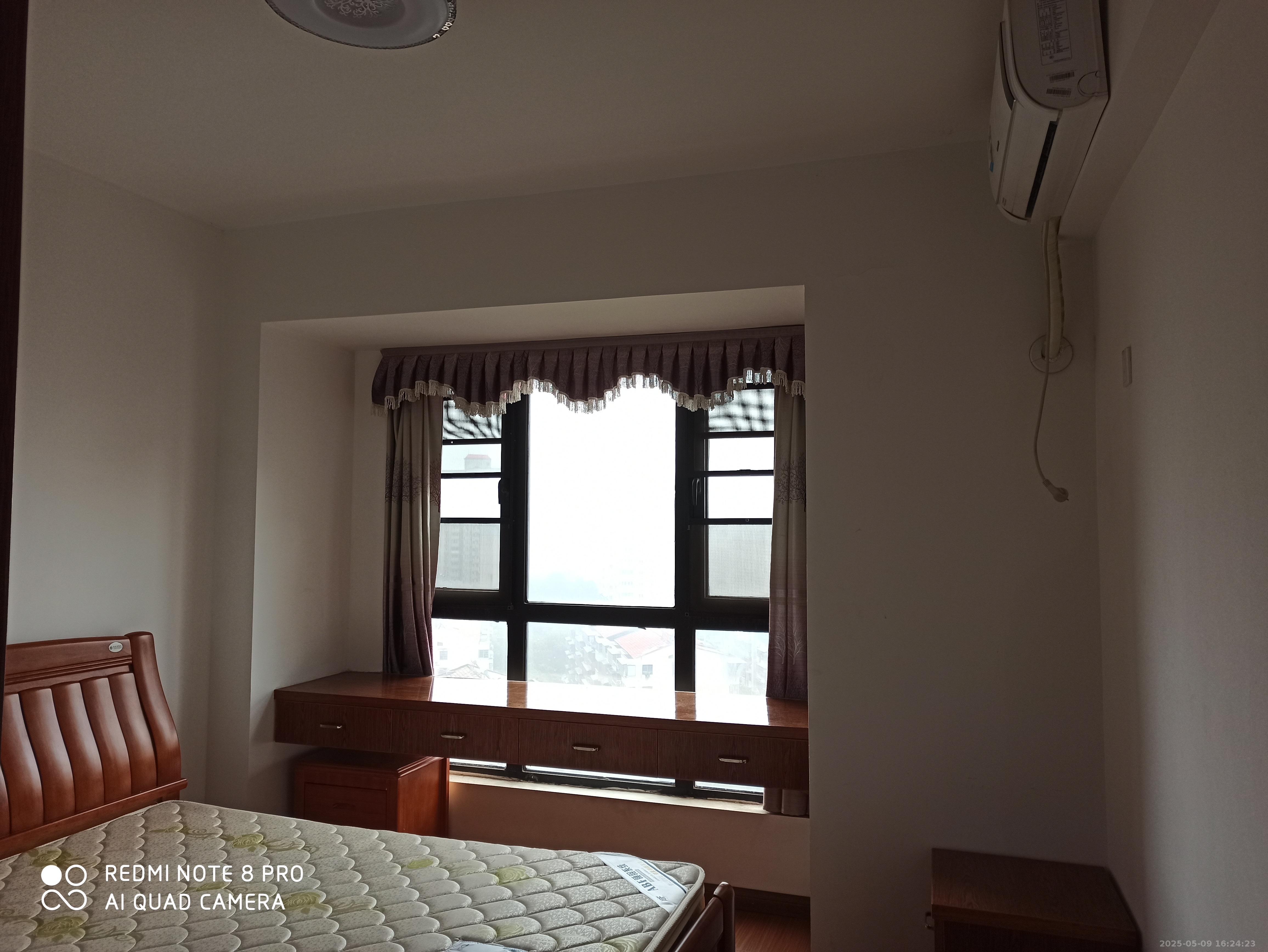 阿普阿布  3室2厅1卫   2500.00元/月室内图