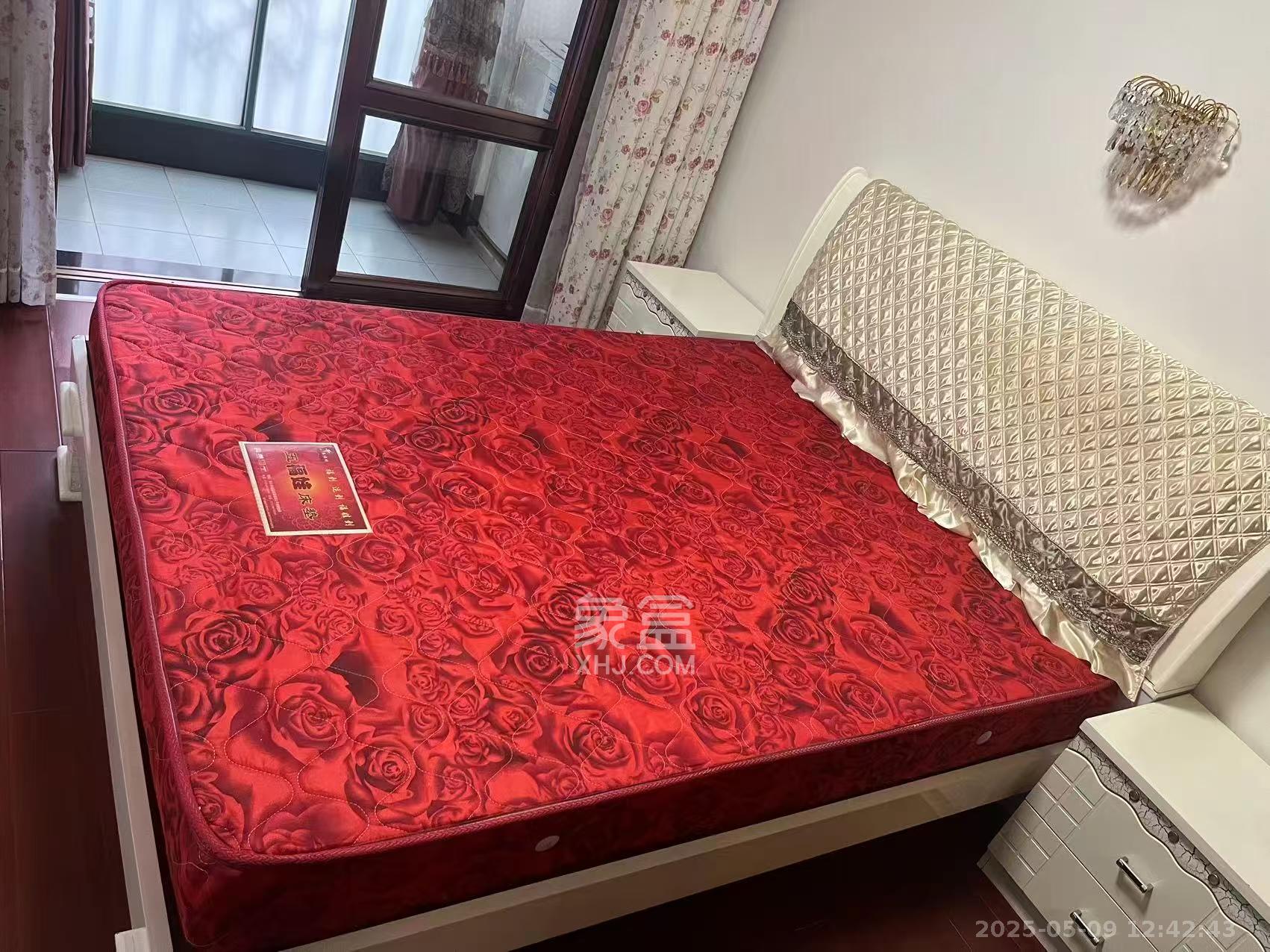 蝴蝶谷  1室1厅1卫   1300.00元/月室内图