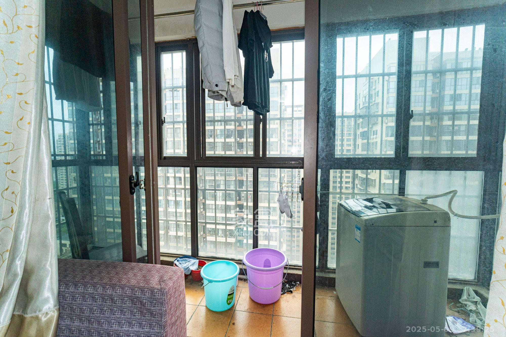 新长海广场 3室2厅2卫 78.8万 新长海广场 3室2厅2卫 78.8万阳台