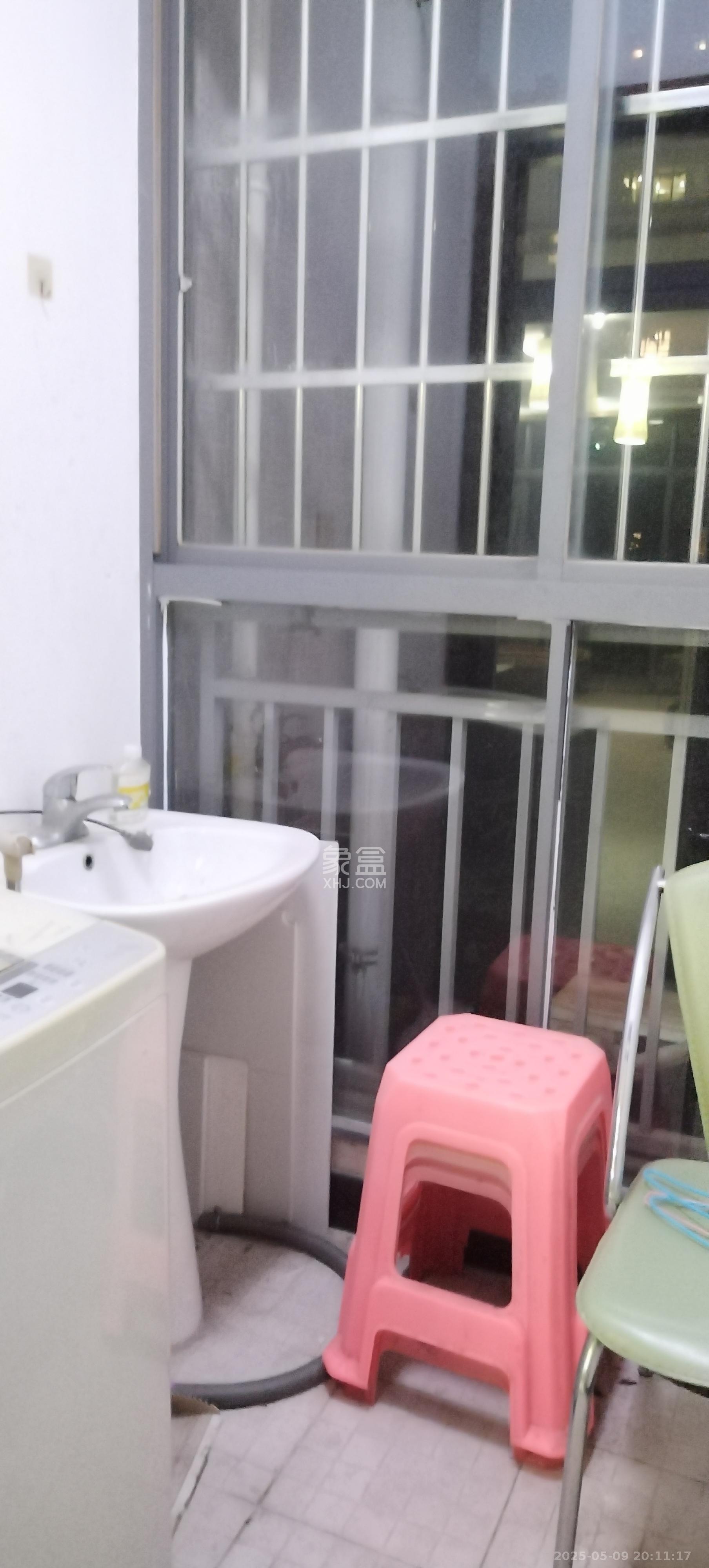 上海城小区 1室2厅0卫 1800.0元/月 上海城小区 1室2厅0卫 1800.0元/月室内图