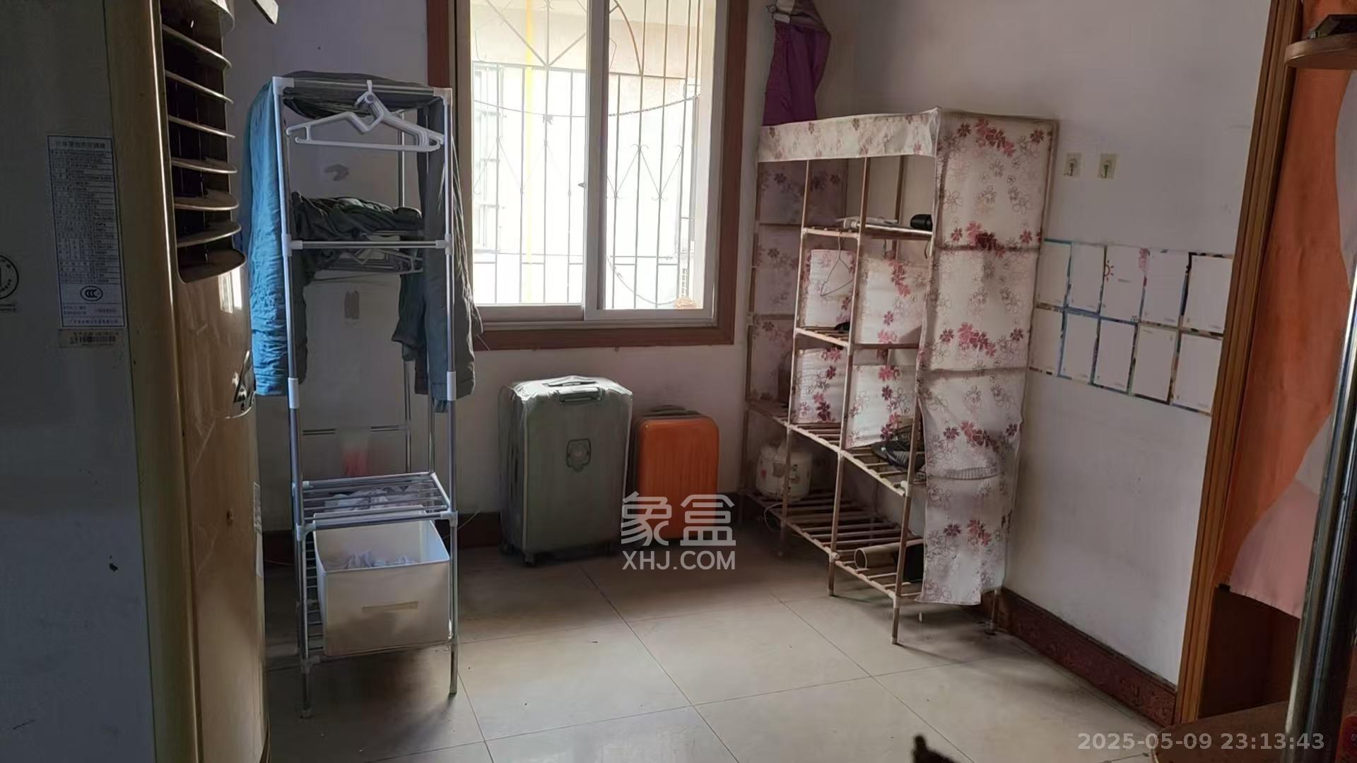 崇文里、崇圣里散盘 3室1厅1卫 1800.0元/月 崇文里、崇圣里散盘 3室1厅1卫 1800.0元/月室内图