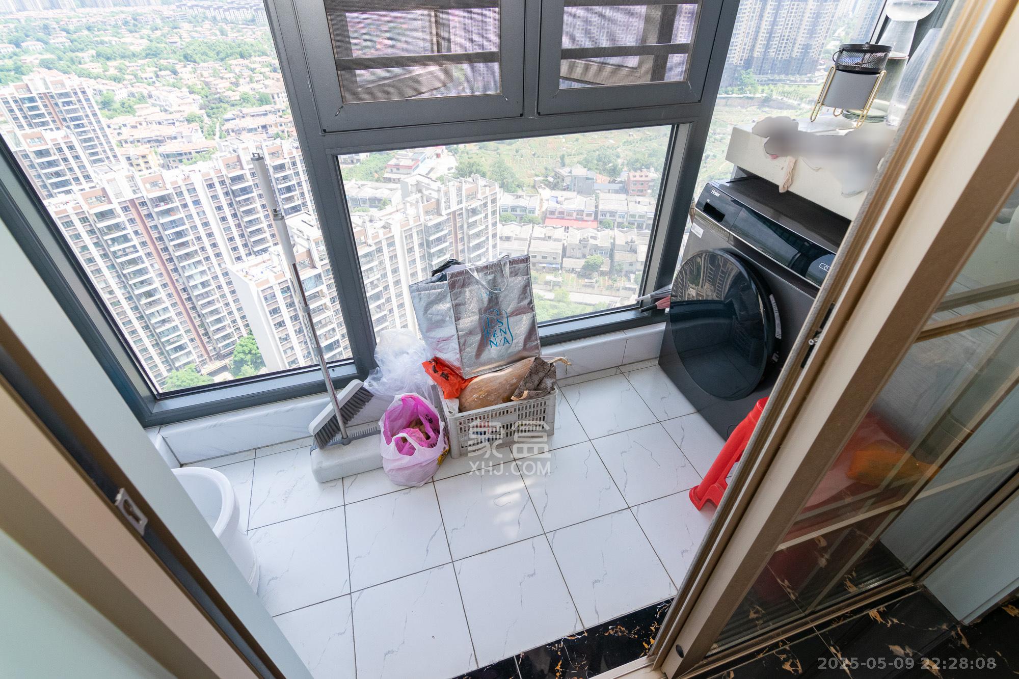 碧桂园高尔夫花园 4室2厅2卫 125.0万 碧桂园高尔夫花园 4室2厅2卫 125.0万阳台