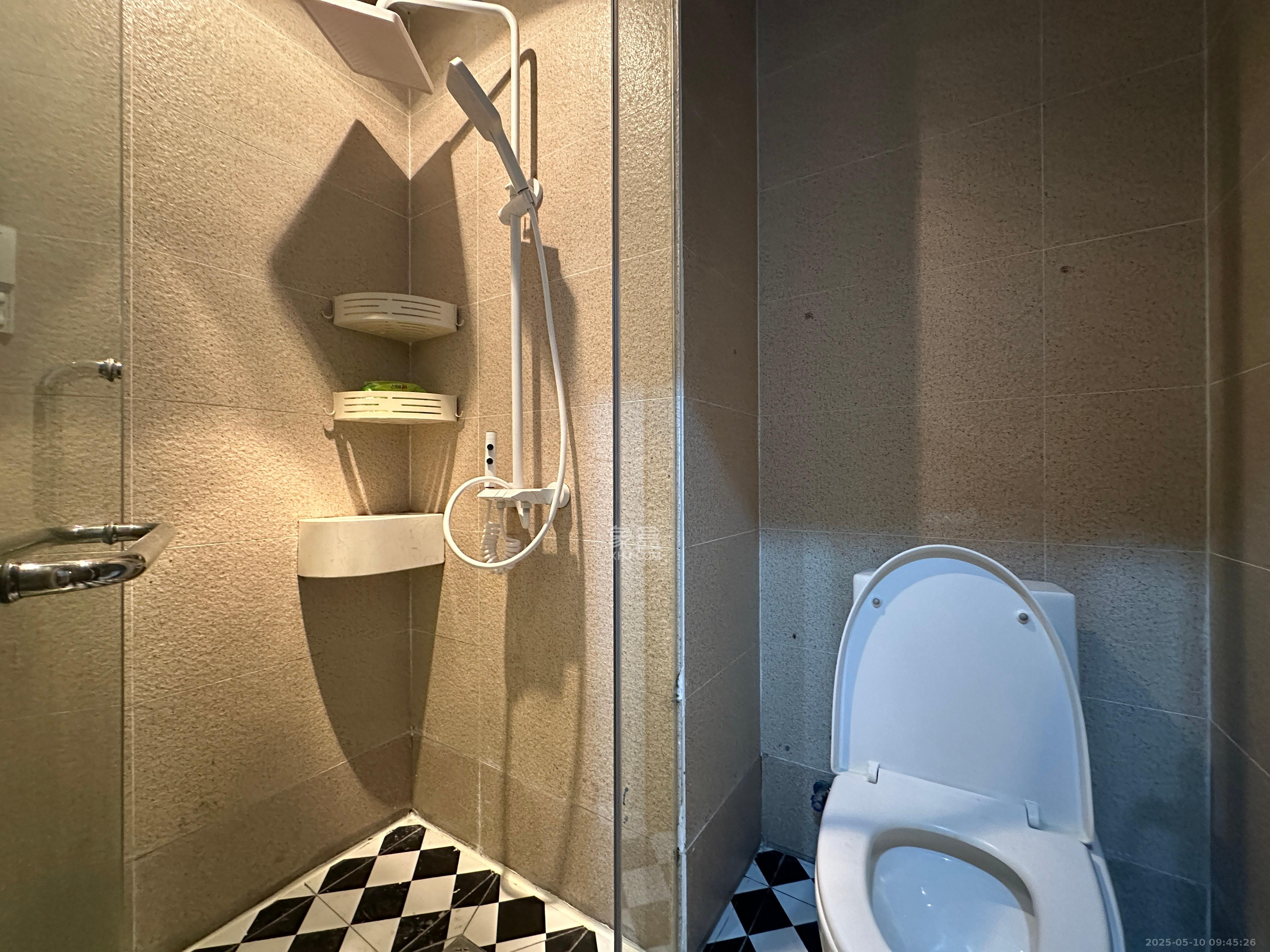 宇成开福广场 0室0厅1卫 1800.0元/月 宇成开福广场 0室0厅1卫 1800.0元/月室内图