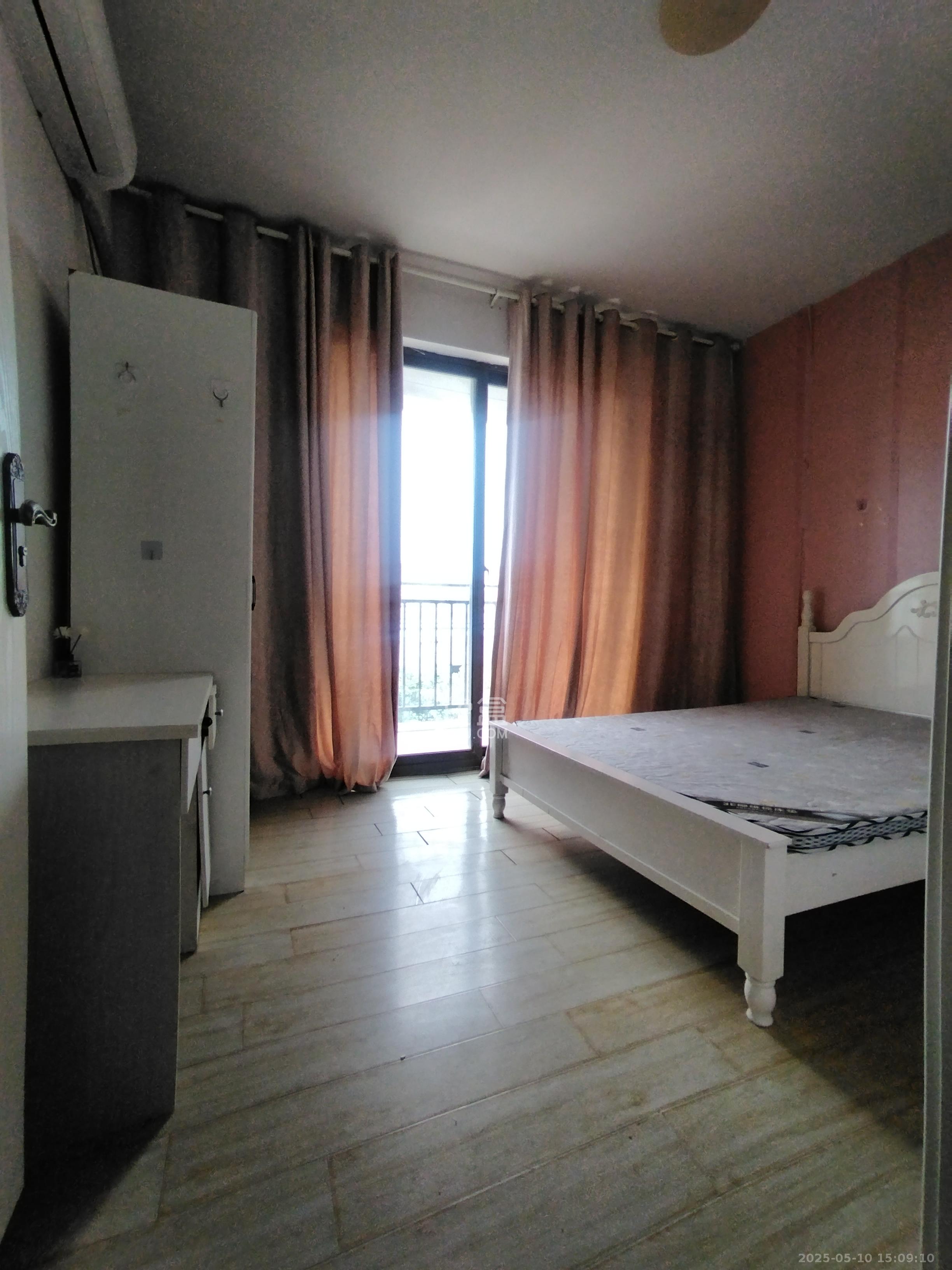 豪都新天地  1室2厅2卫    600.0元/月 豪都新天地  1室2厅2卫    600.0元/月室内图