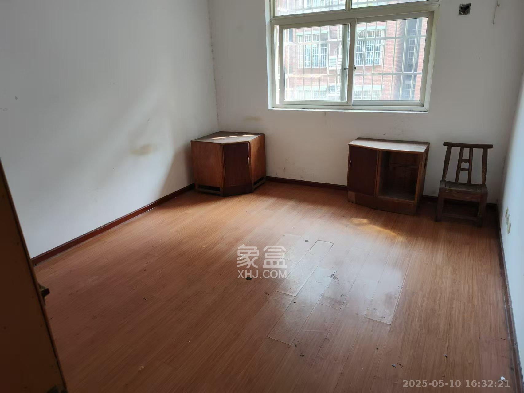 湘瑞家园  2室2厅1卫   1500.00元/月室内图