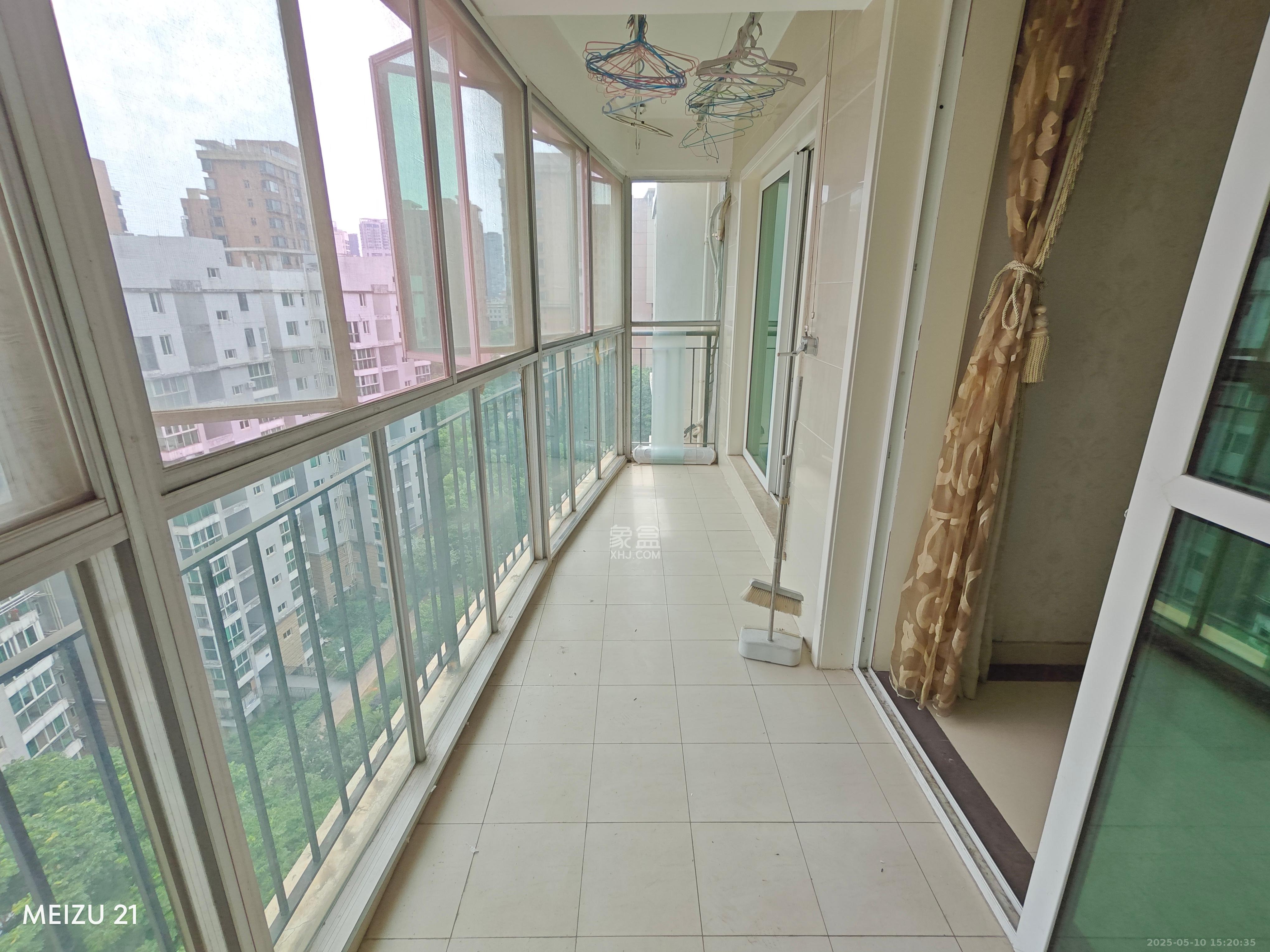 珠江花城一期桂苑  3室2厅2卫    2000.0元/月 珠江花城一期桂苑  3室2厅2卫    2000.0元/月室内图