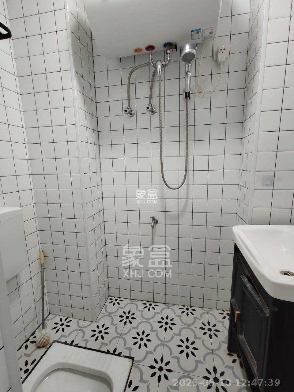 学士翰林苑  1室1厅1卫    1000.0元/月 学士翰林苑  1室1厅1卫    1000.0元/月室内图