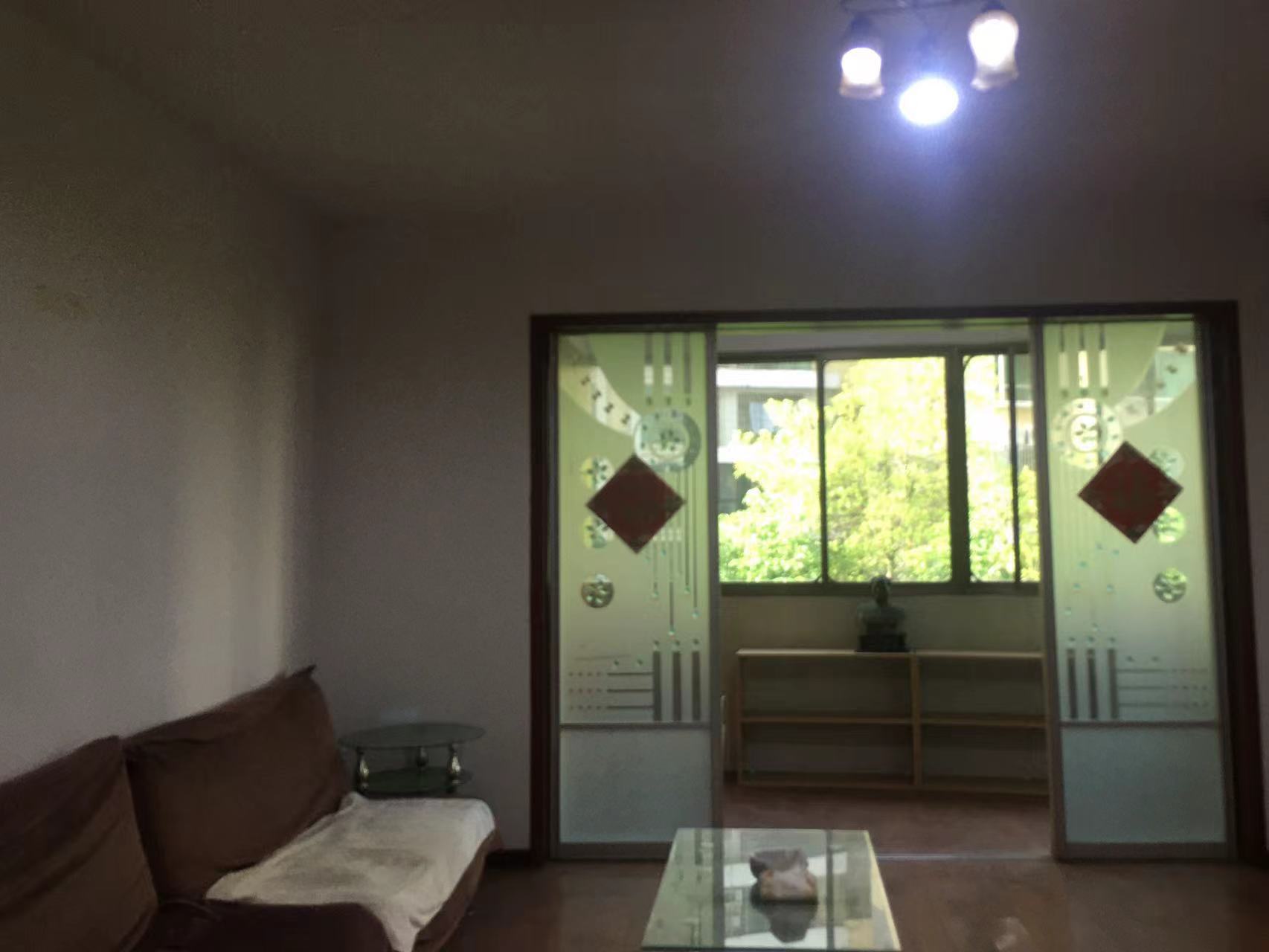 梓怡华盛家园 3室2厅2卫 1668.0元/月 梓怡华盛家园 3室2厅2卫 1668.0元/月室内图