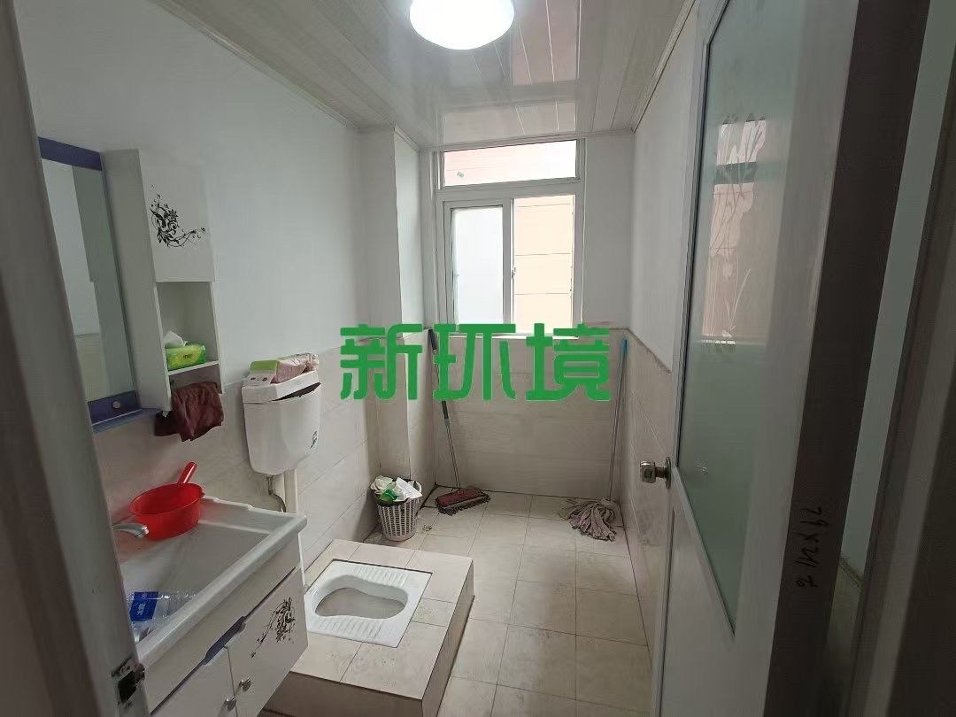 红门家园 4室2厅2卫 1300.0元/月 红门家园 4室2厅2卫 1300.0元/月室内图