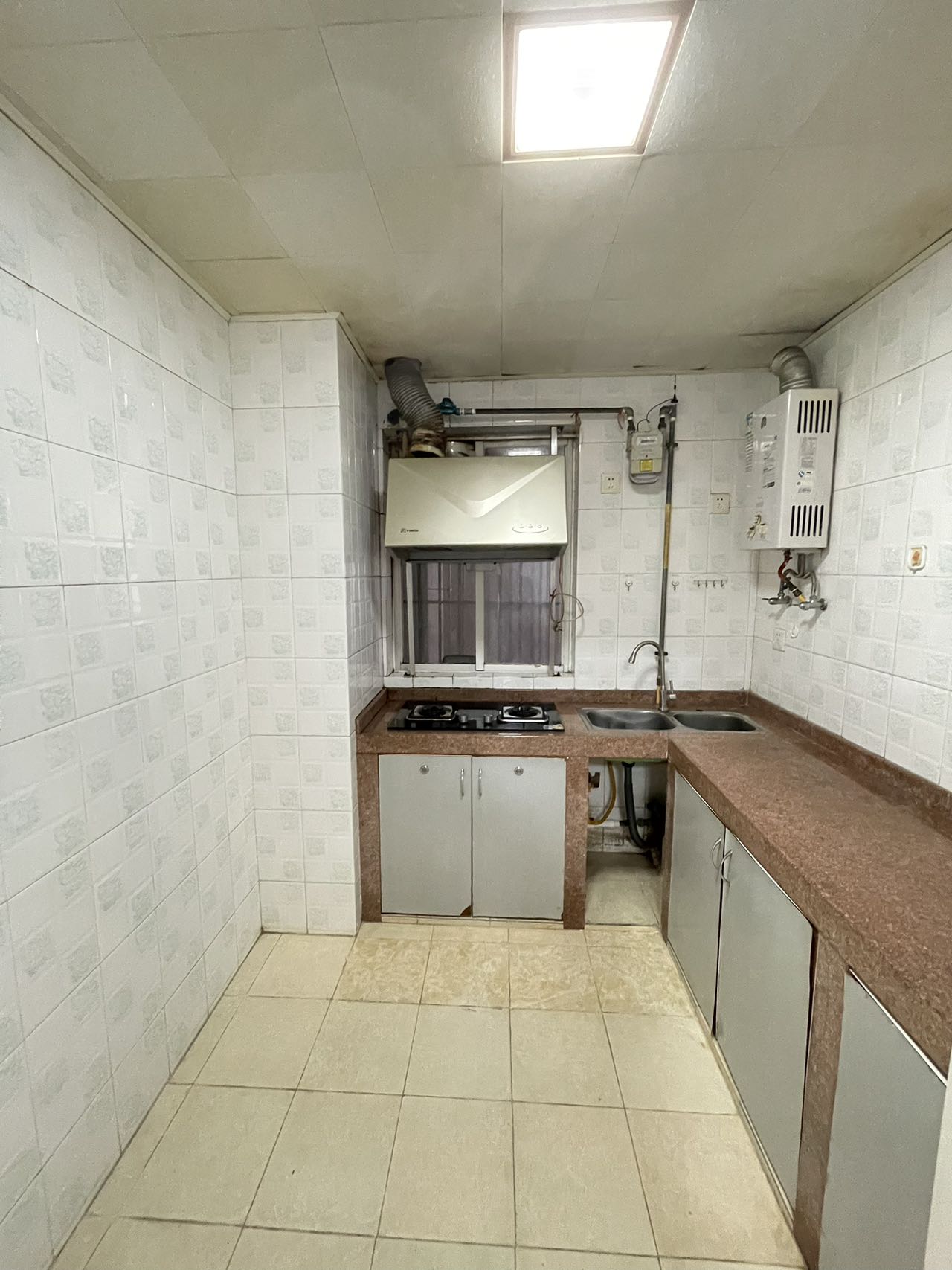 嘉华城市花园 3室2厅2卫 3200.0元/月 嘉华城市花园 3室2厅2卫 3200.0元/月室内图