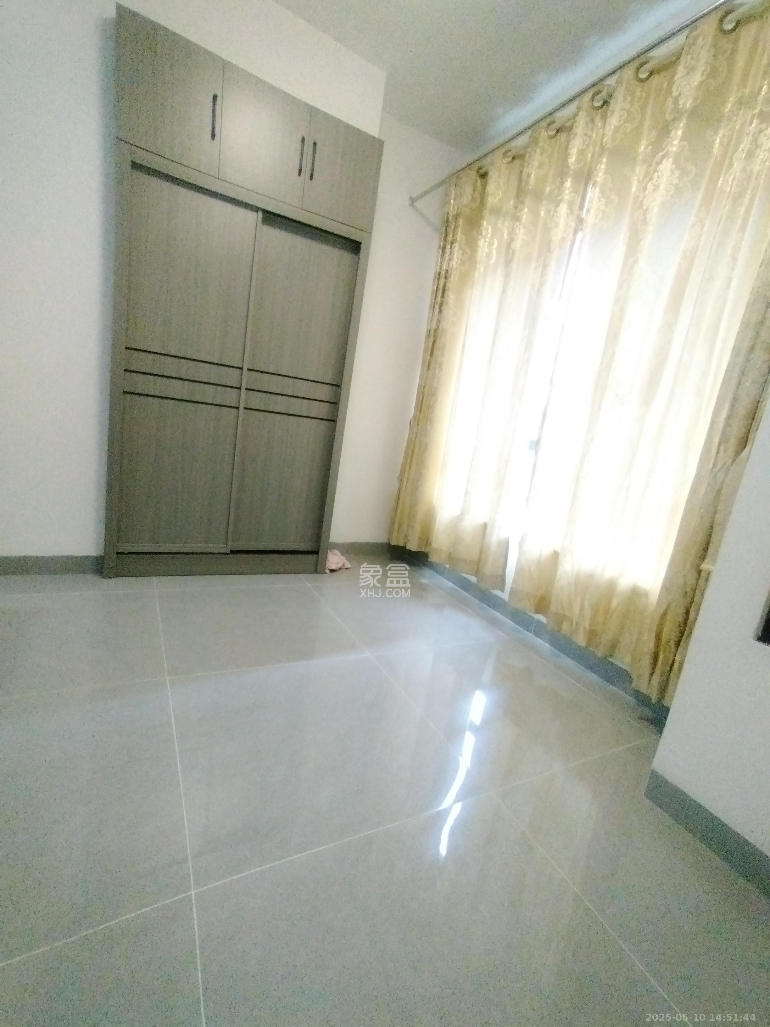 海德公园  1室1厅1卫    1500.0元/月 海德公园  1室1厅1卫    1500.0元/月室内图