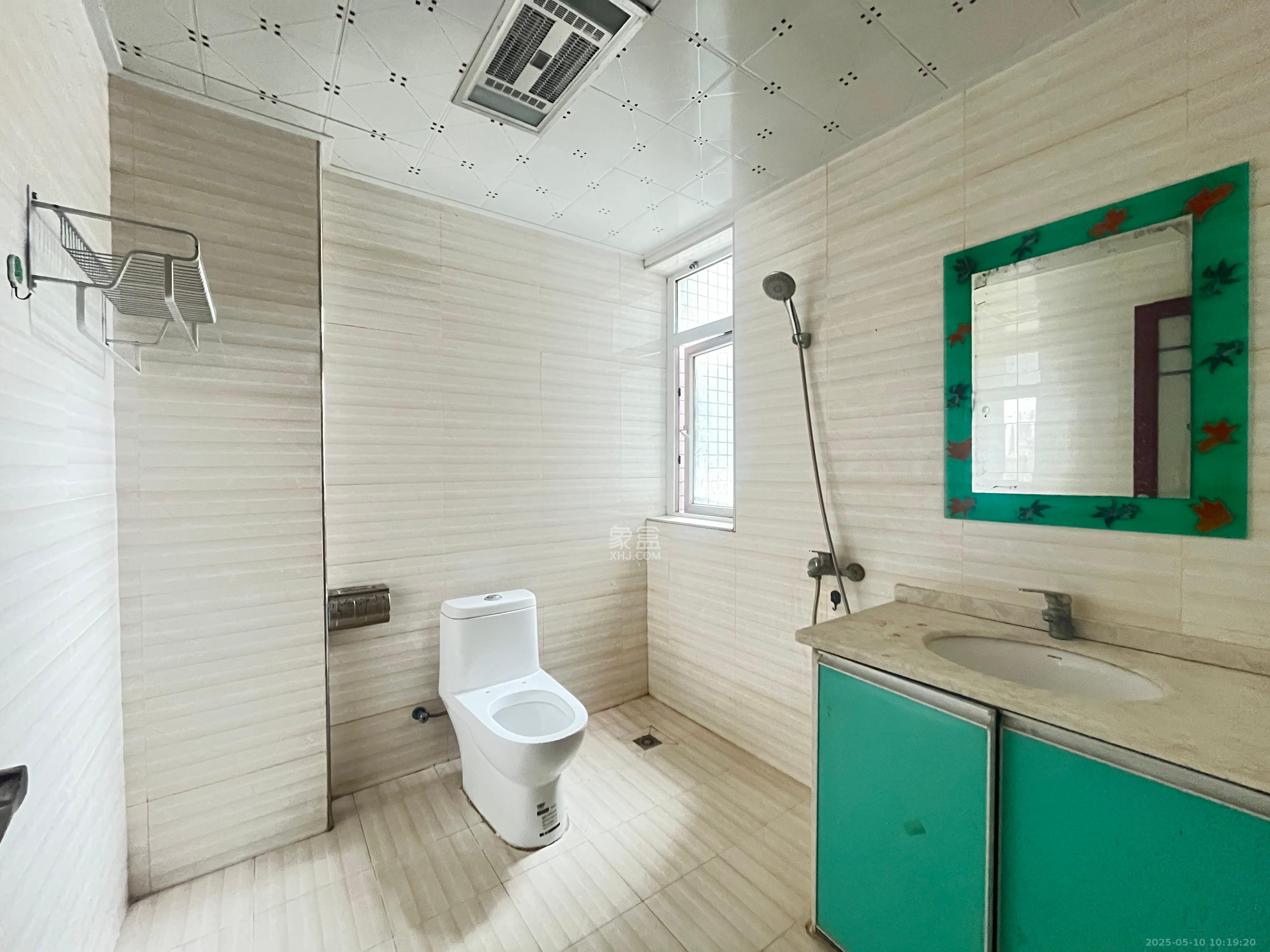 格林星城 4室2厅2卫 3000.0元/月 格林星城 4室2厅2卫 3000.0元/月室内图