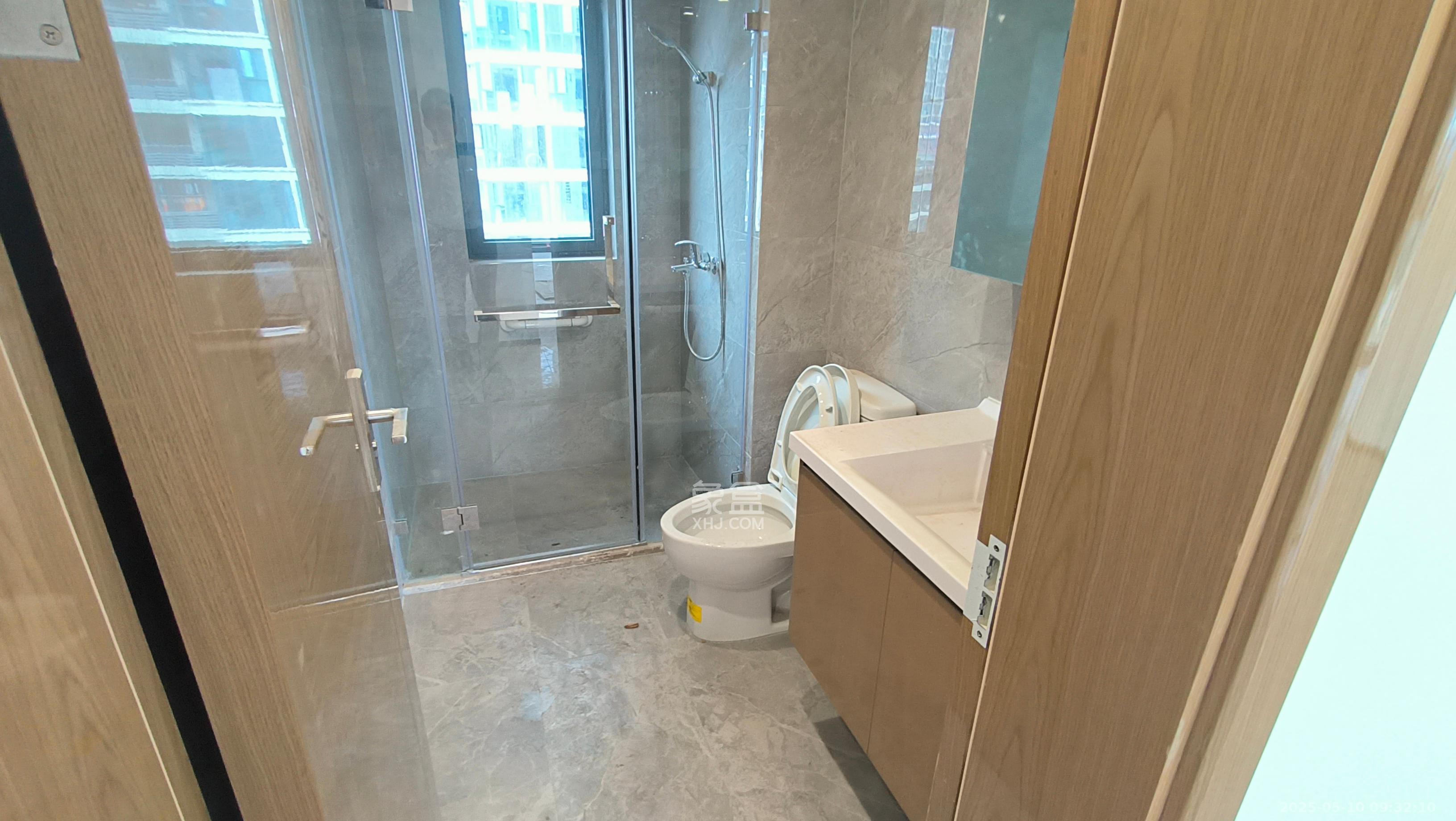 保利天汇 4室2厅2卫 3800.0元/月 保利天汇 4室2厅2卫 3800.0元/月室内图