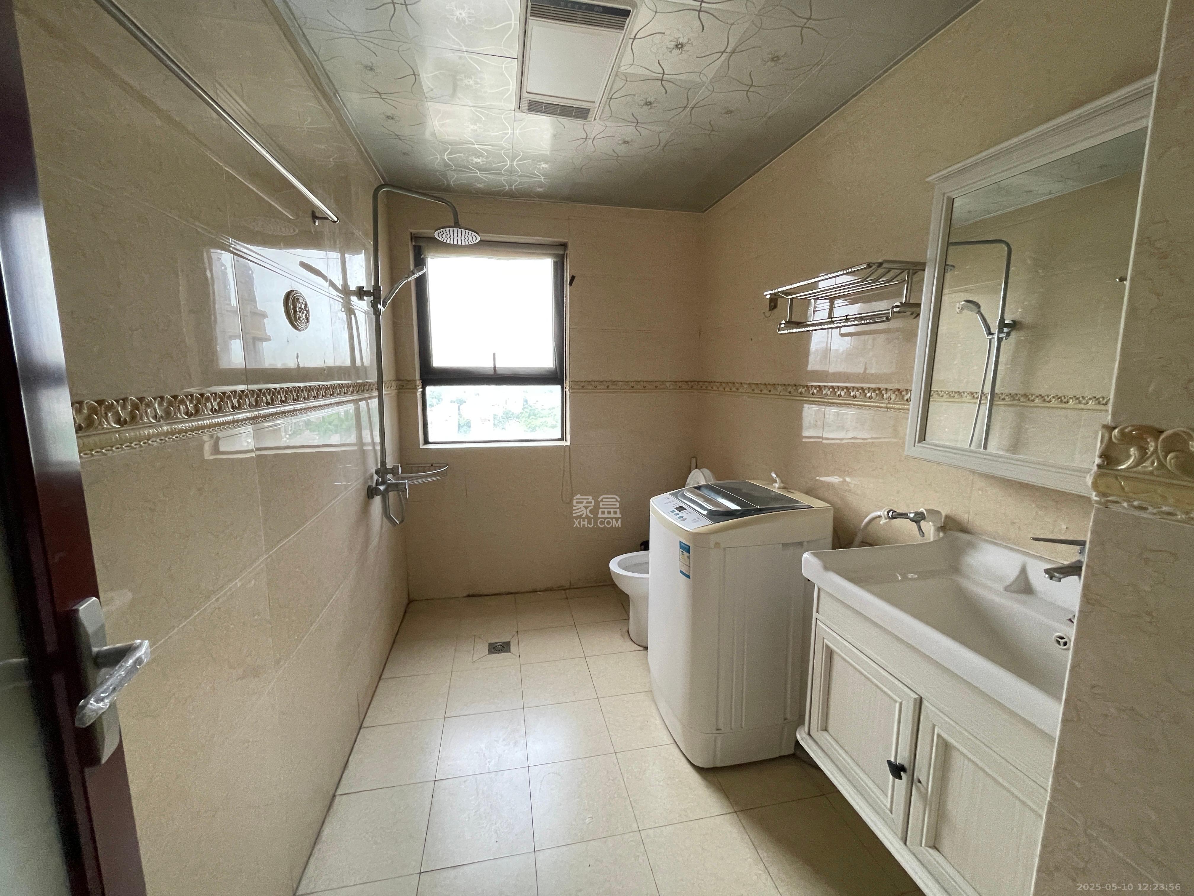 永祺西京 3室2厅2卫 2800.0元/月 永祺西京 3室2厅2卫 2800.0元/月室内图