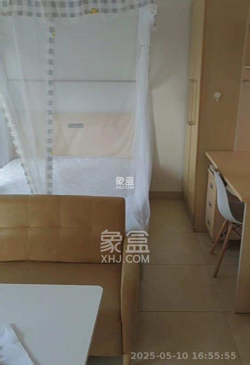 中信凯旋蓝岸(中信新城三期) 1室1厅1卫 1380.0元/月 中信凯旋蓝岸(中信新城三期) 1室1厅1卫 1380.0元/月室内图