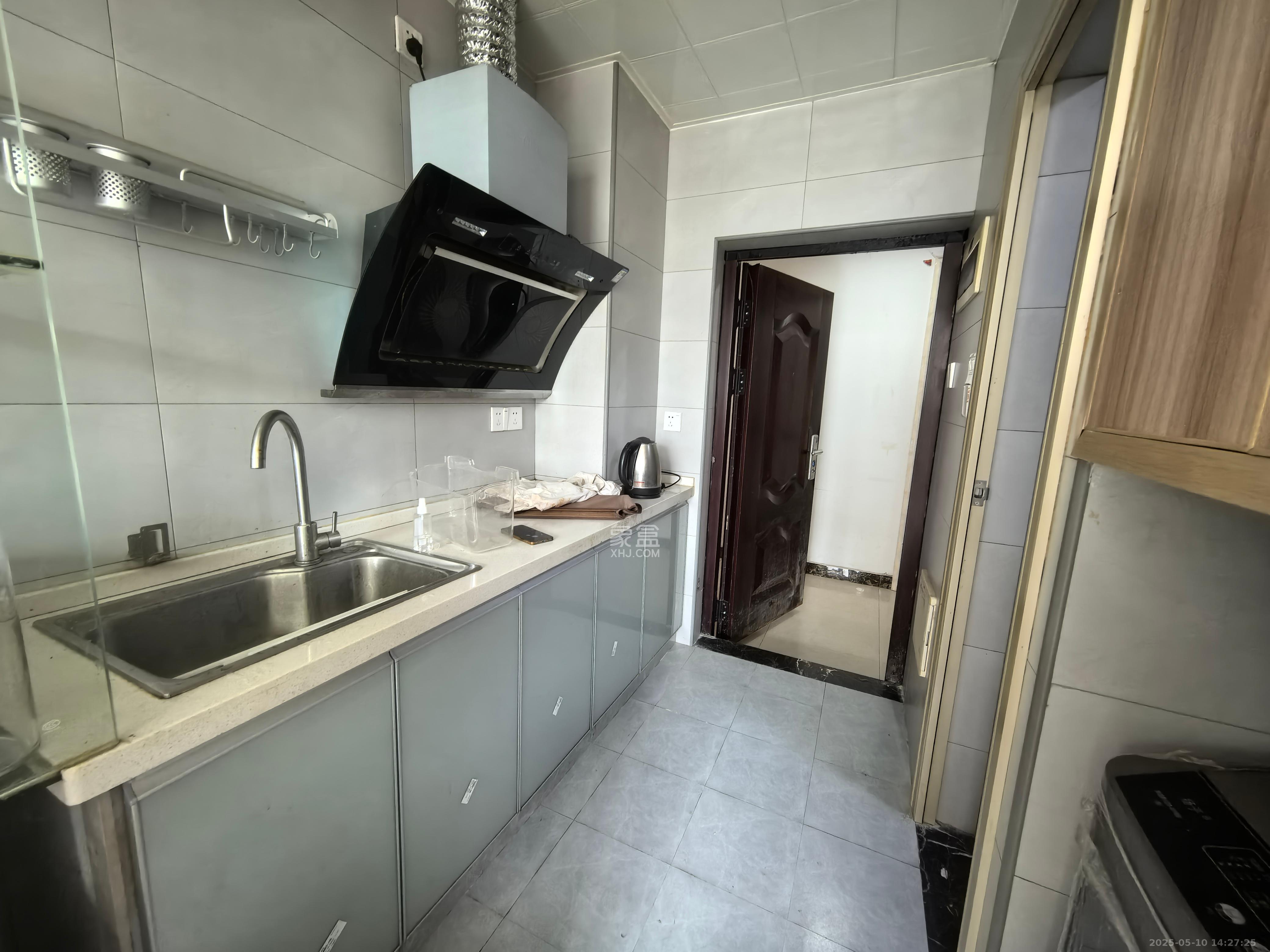 叠彩兰亭 1室1厅1卫 1400.0元/月 叠彩兰亭 1室1厅1卫 1400.0元/月室内图