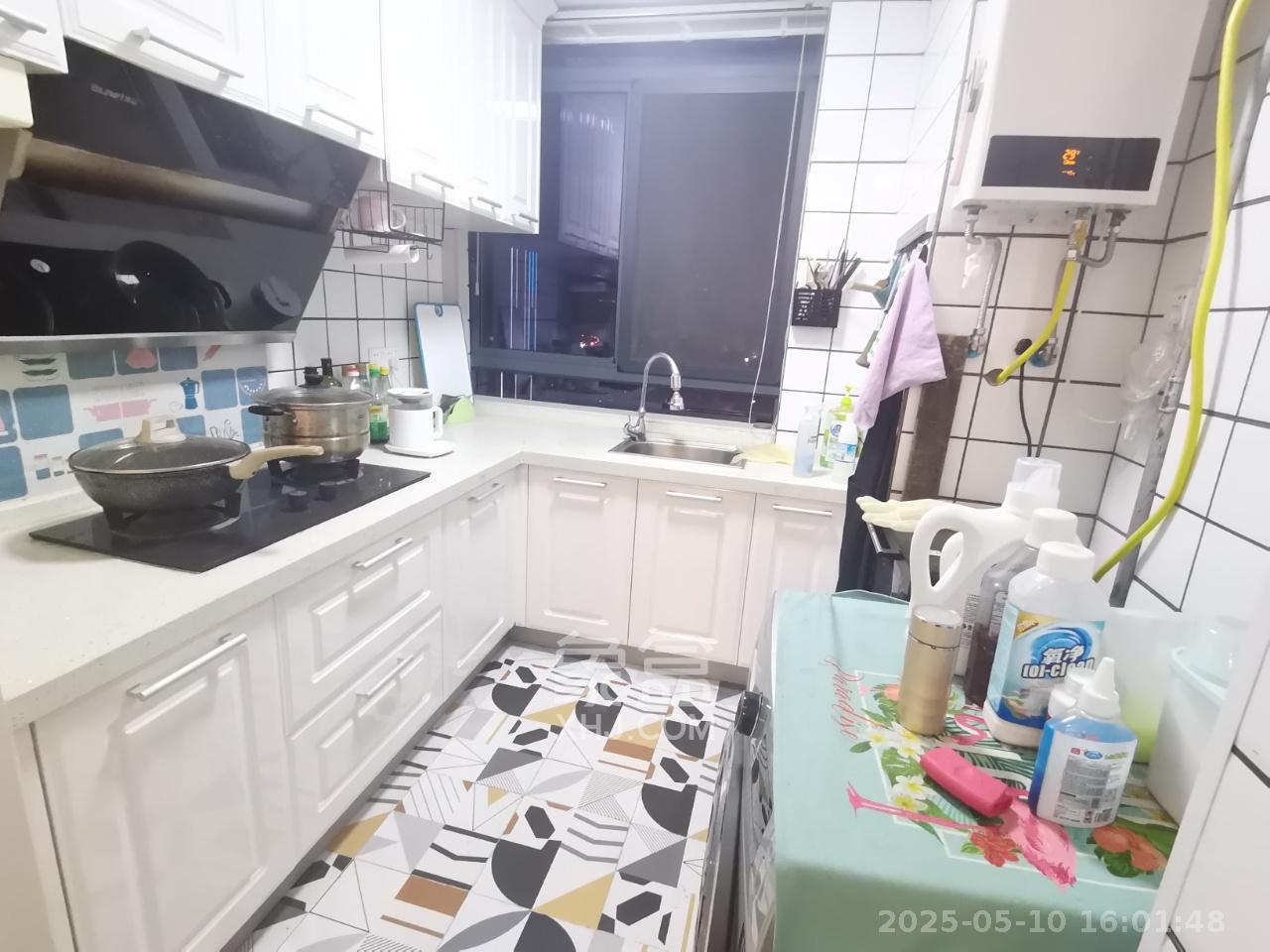 江南华府  1室1厅1卫   2100.00元/月室内图