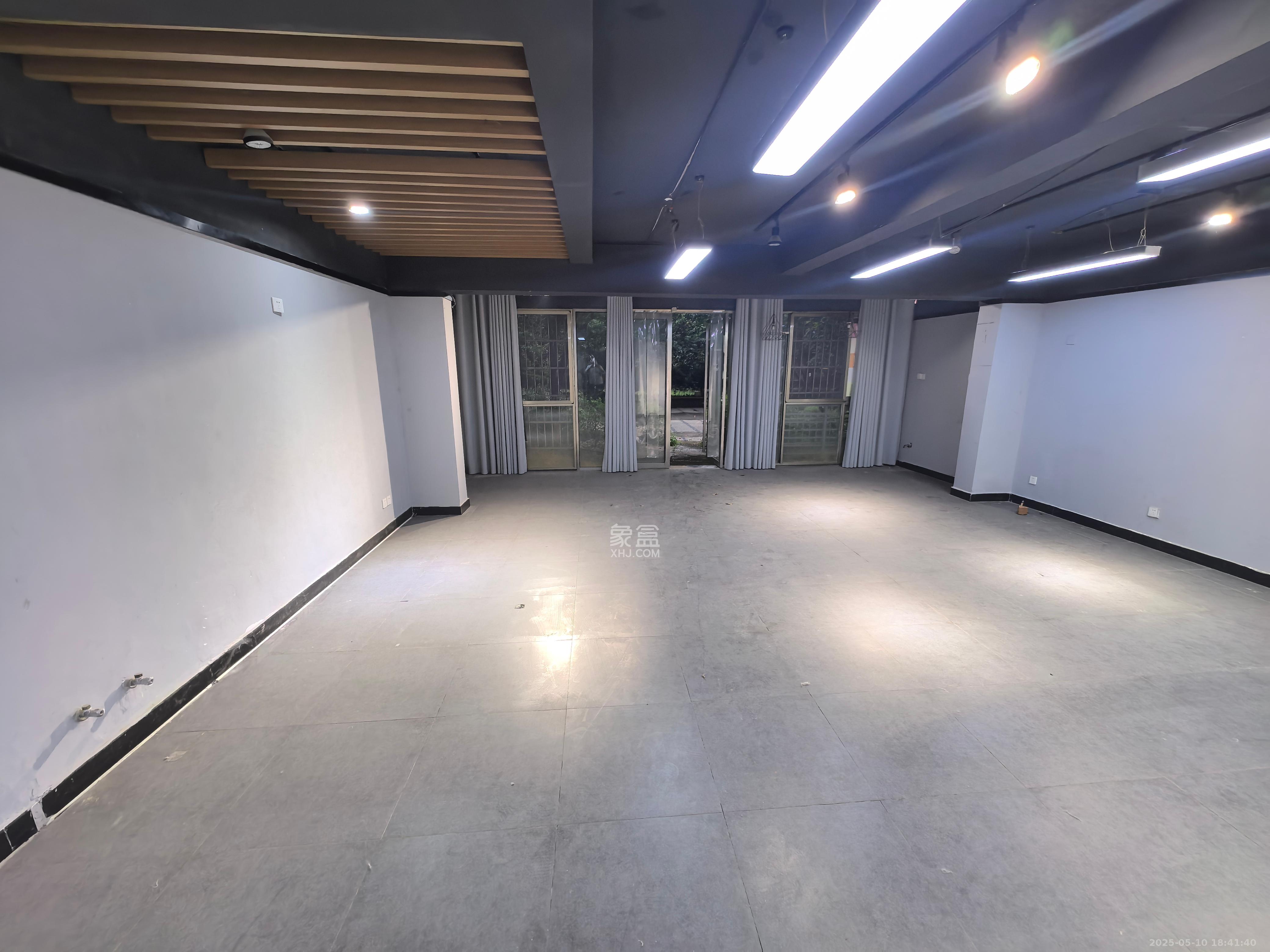 滨江君悦香邸 2室2厅2卫 4000.0元/月 滨江君悦香邸 2室2厅2卫 4000.0元/月室内图