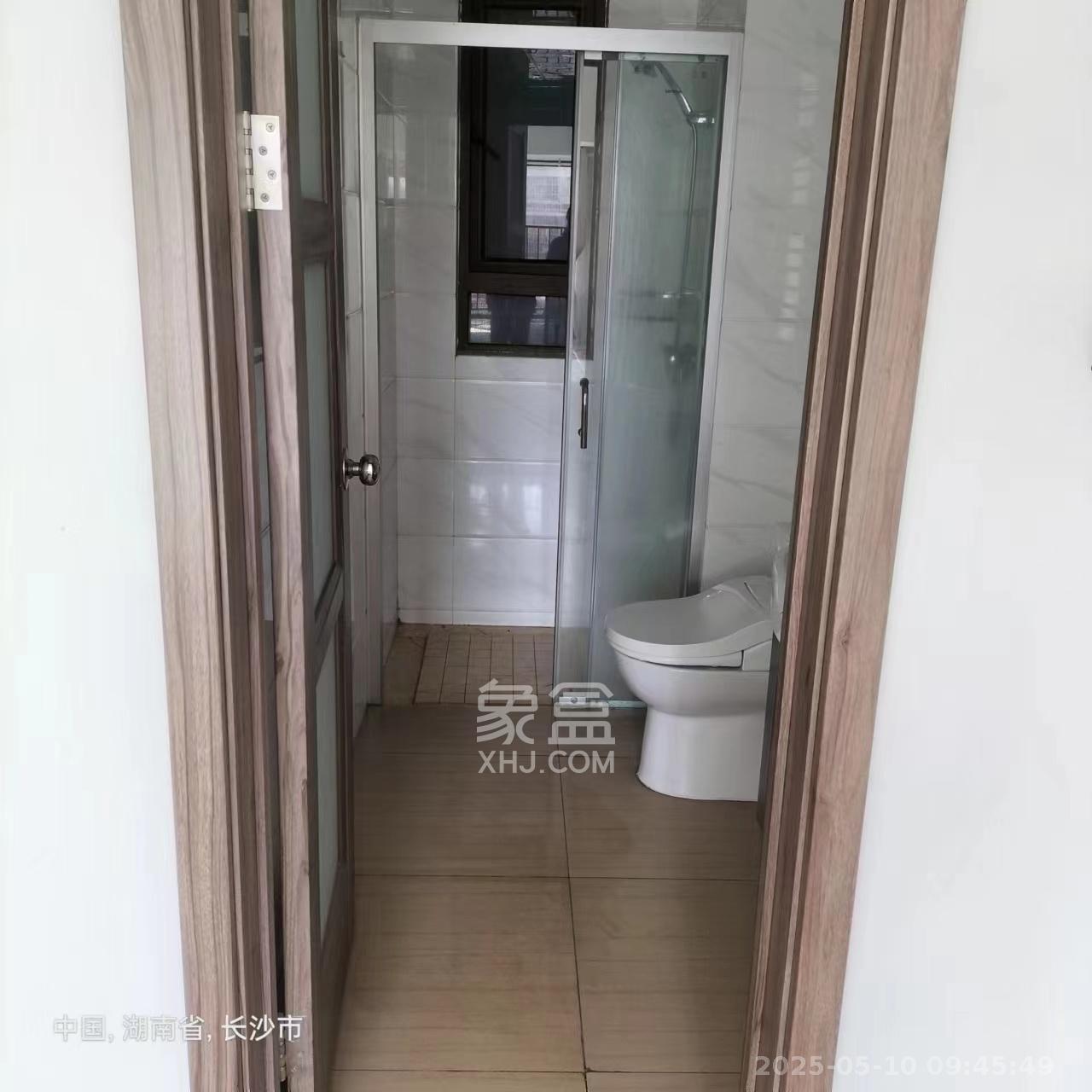 碧桂园星城首府 3室2厅2卫 3000.0元/月 碧桂园星城首府 3室2厅2卫 3000.0元/月室内图