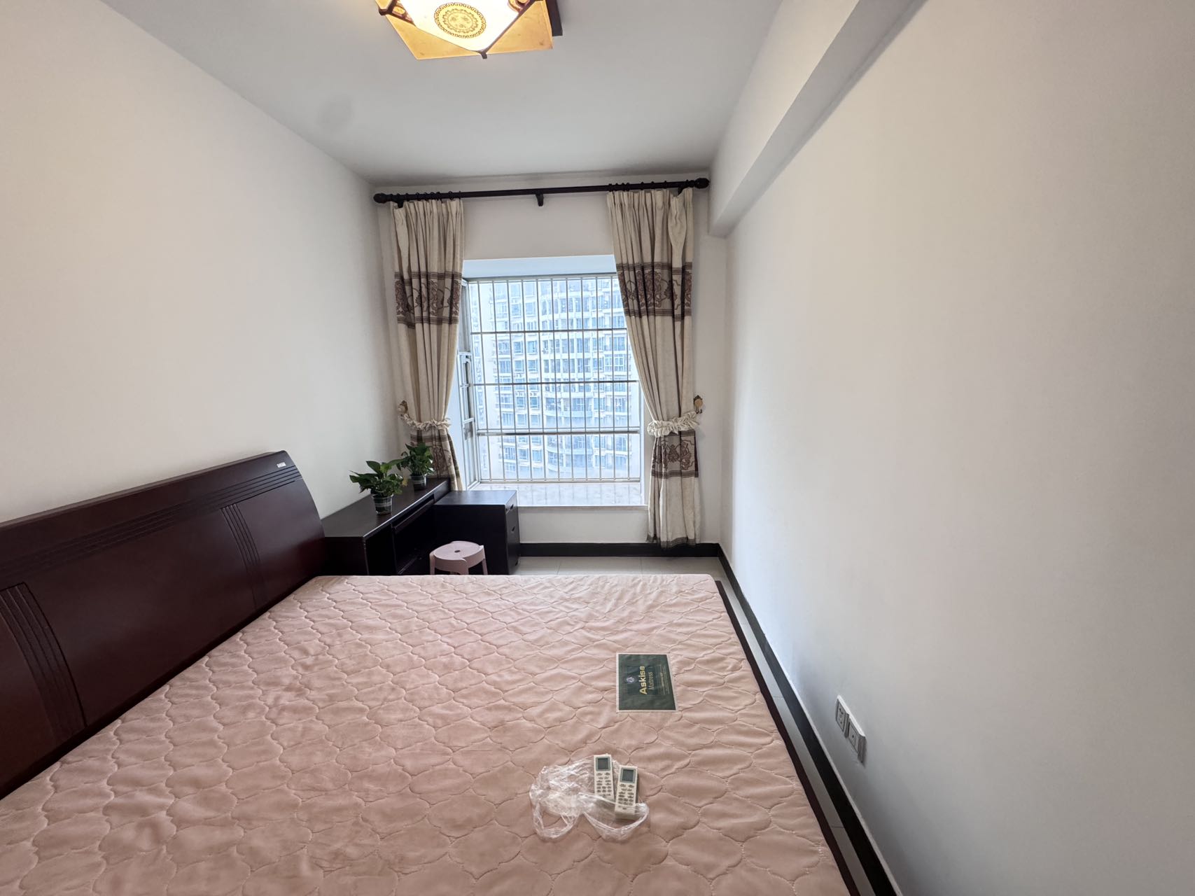 世贸雅苑  3室2厅2卫   3400.00元/月室内图