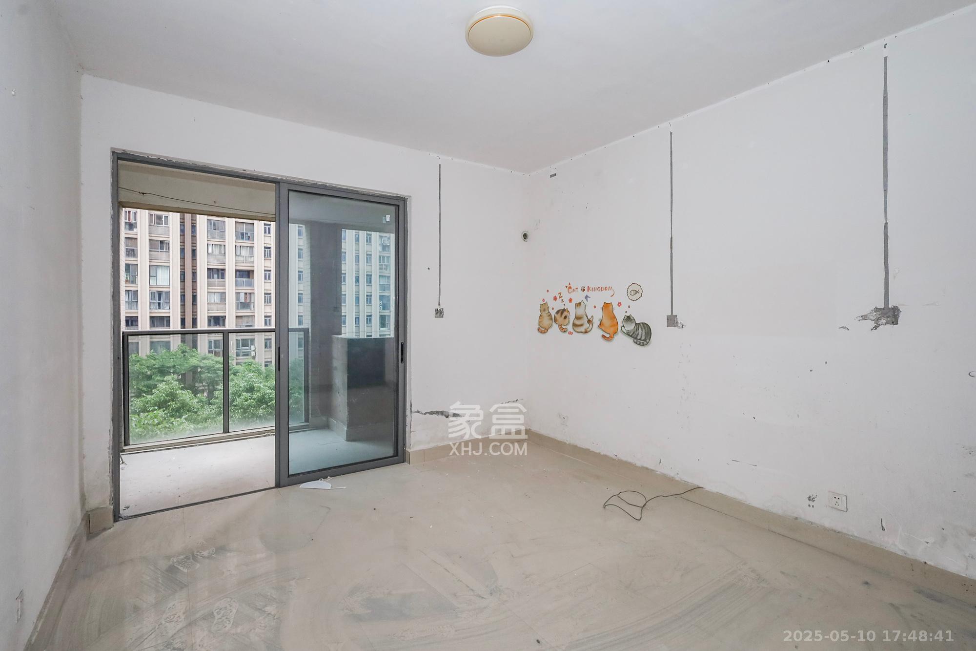 八方小区B区 3室2厅2卫 365.0万 八方小区B区 3室2厅2卫 365.0万卧室