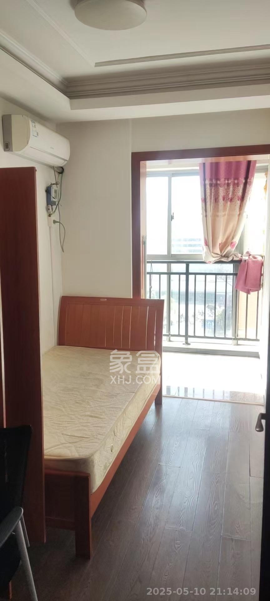 潇湘奥林匹克花园  1室2厅1卫    700.0元/月 潇湘奥林匹克花园  1室2厅1卫    700.0元/月