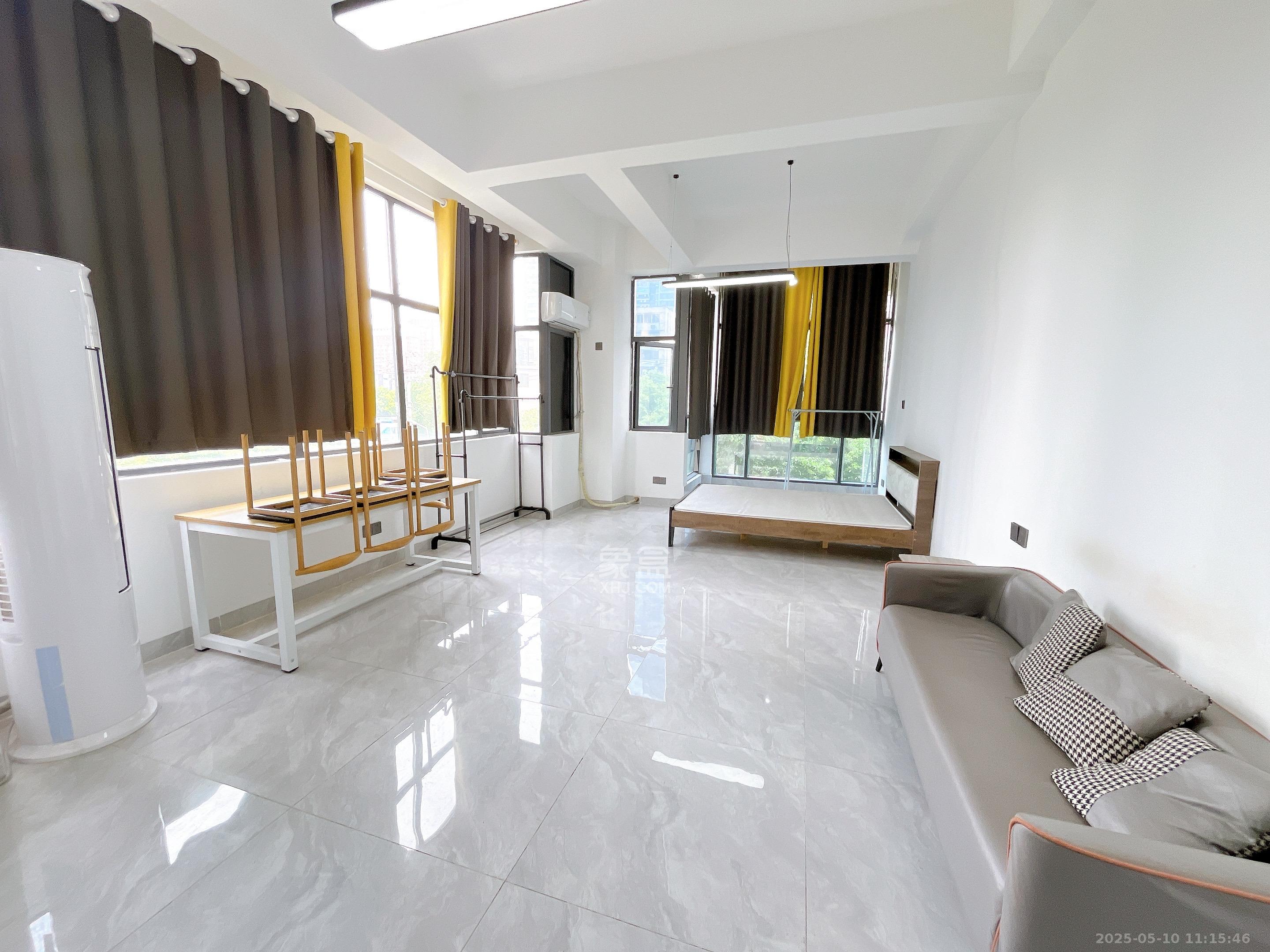 新奥大厦 1室1厅1卫 2000.0元/月 新奥大厦 1室1厅1卫 2000.0元/月室内图