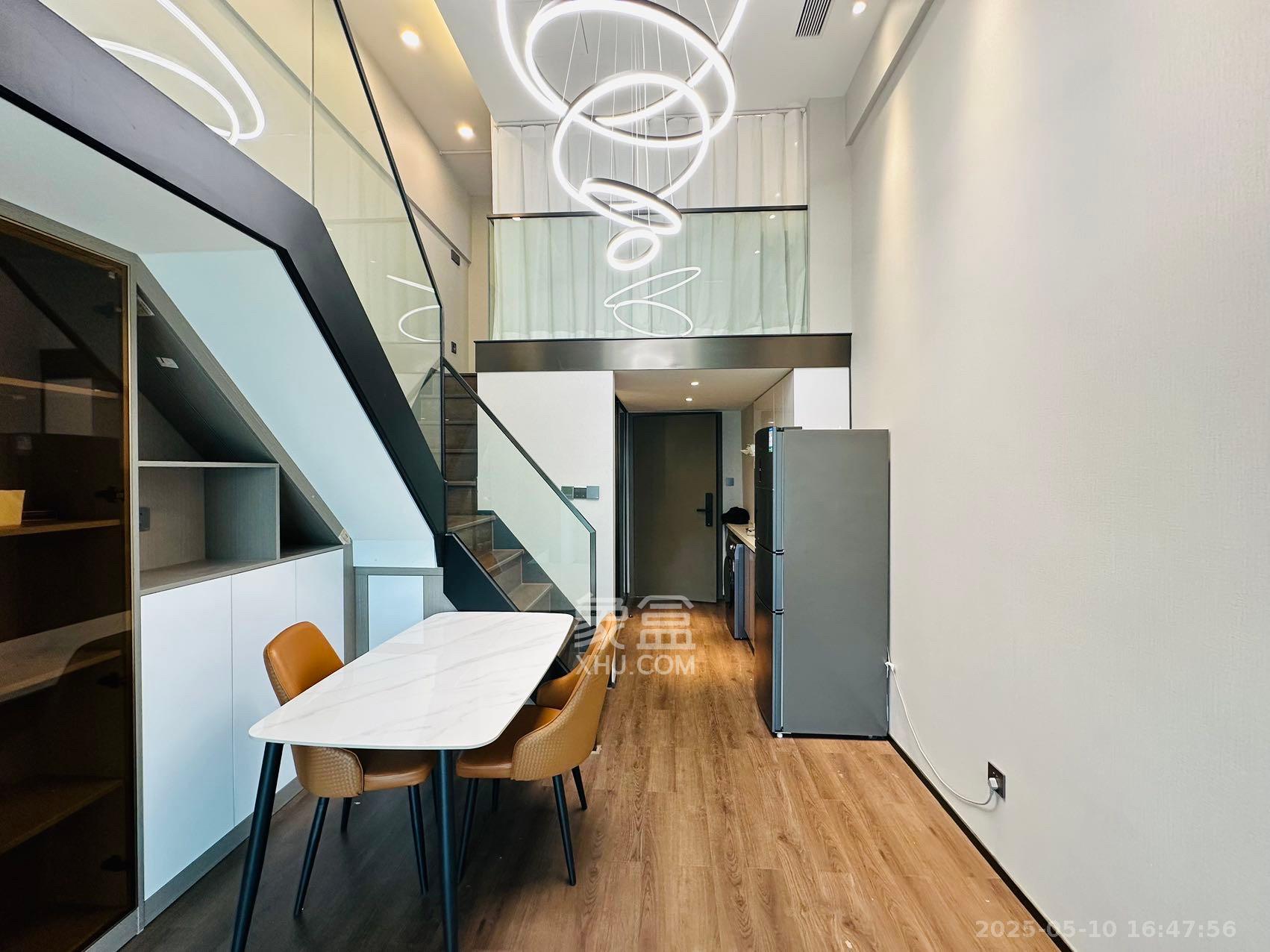 达美寰宇中心 3室2厅1卫 2800.0元/月 达美寰宇中心 3室2厅1卫 2800.0元/月室内图