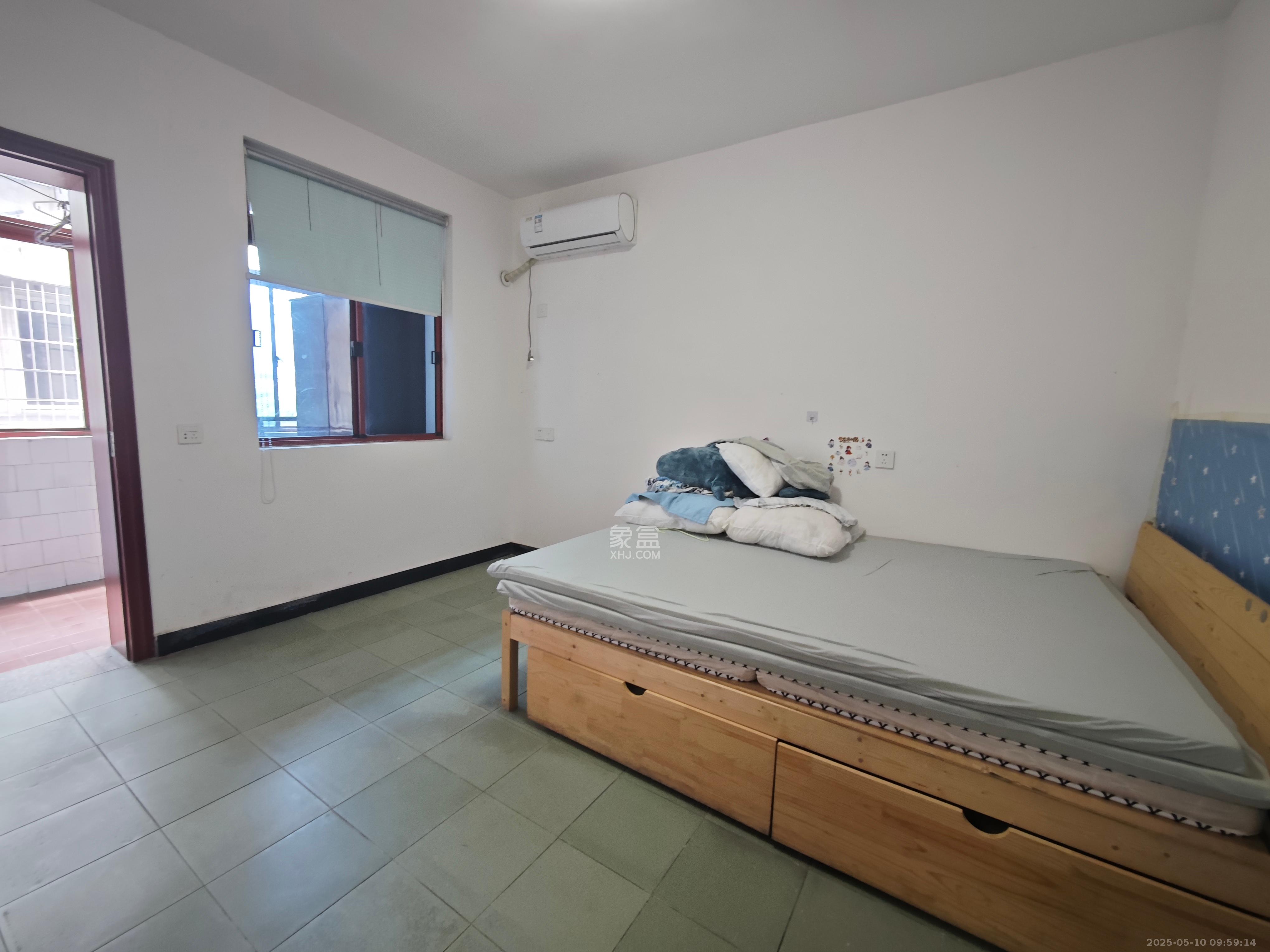 东风二村煤炭宿舍 3室1厅1卫 2200.0元/月 东风二村煤炭宿舍 3室1厅1卫 2200.0元/月室内图