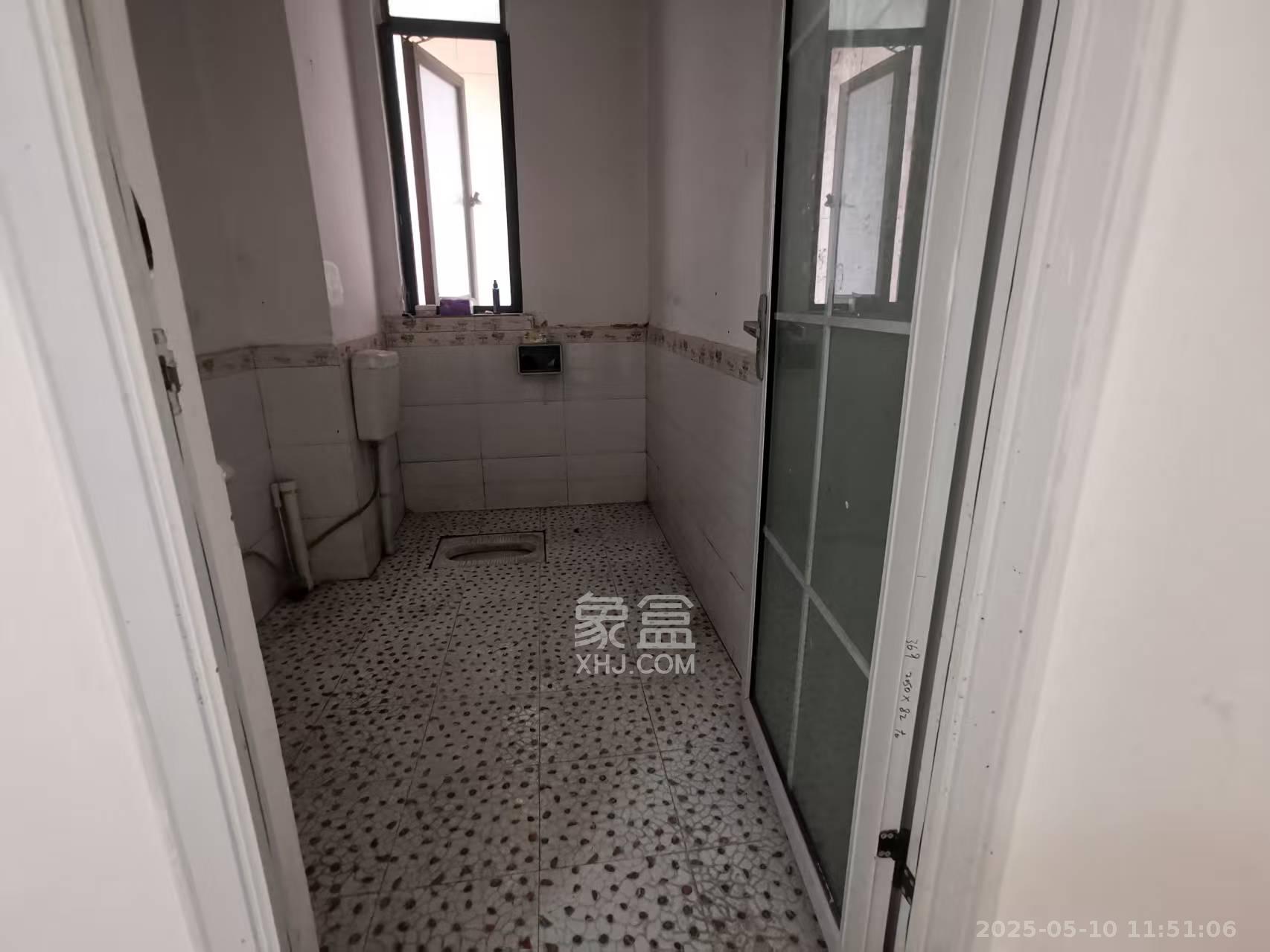 恒大绿洲 1室2厅1卫 2550.0元/月 恒大绿洲 1室2厅1卫 2550.0元/月室内图