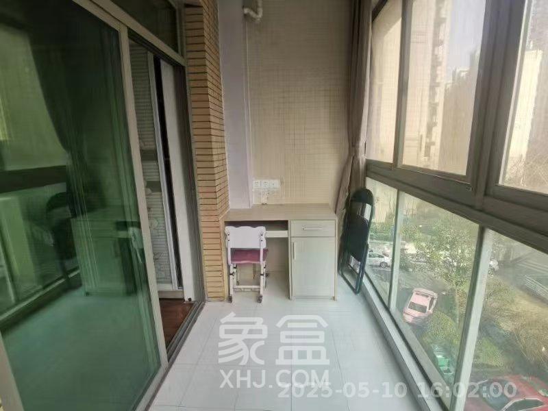 新城新世界一二三期  1室1厅1卫   1600.00元/月室内图
