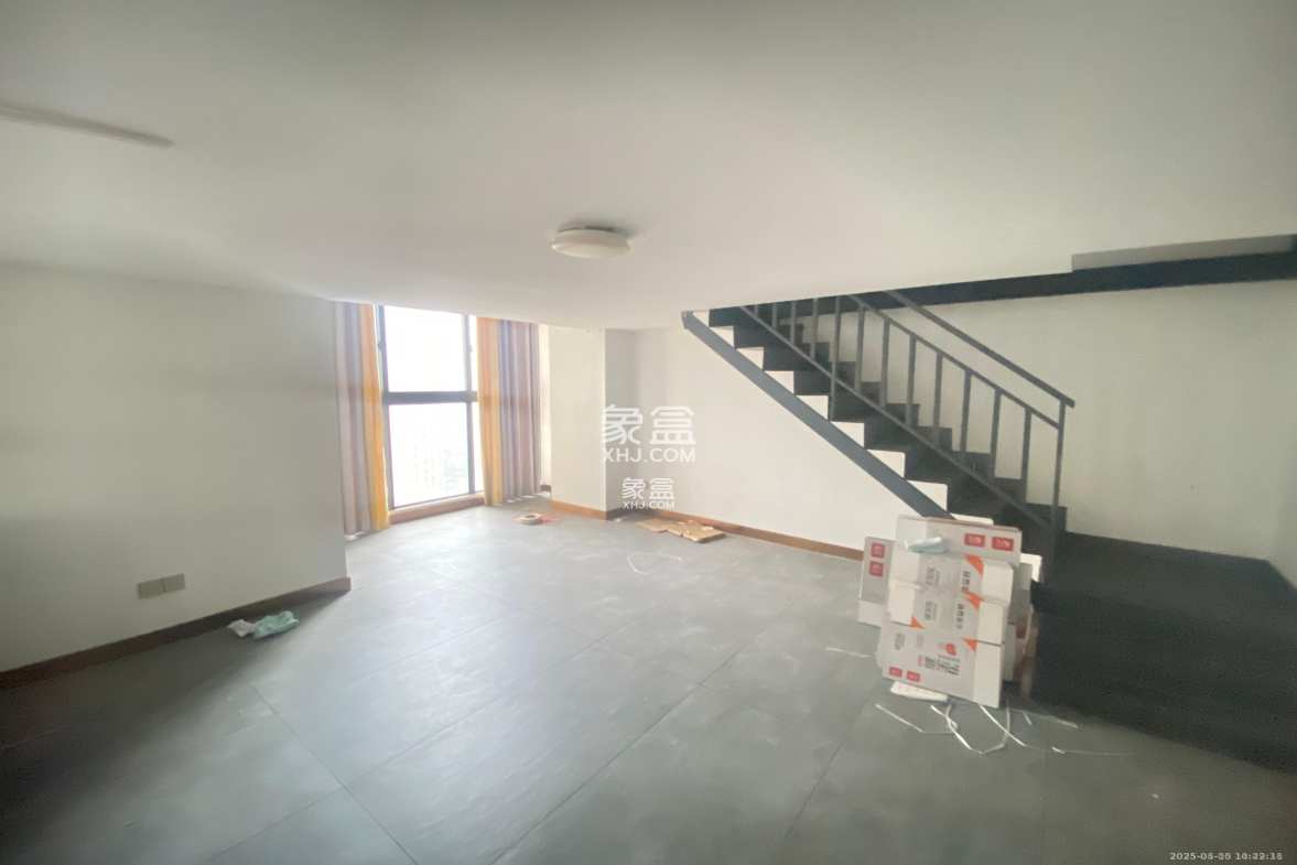 兰亭湾畔 1室1厅1卫 3500.0元/月 兰亭湾畔 1室1厅1卫 3500.0元/月室内图