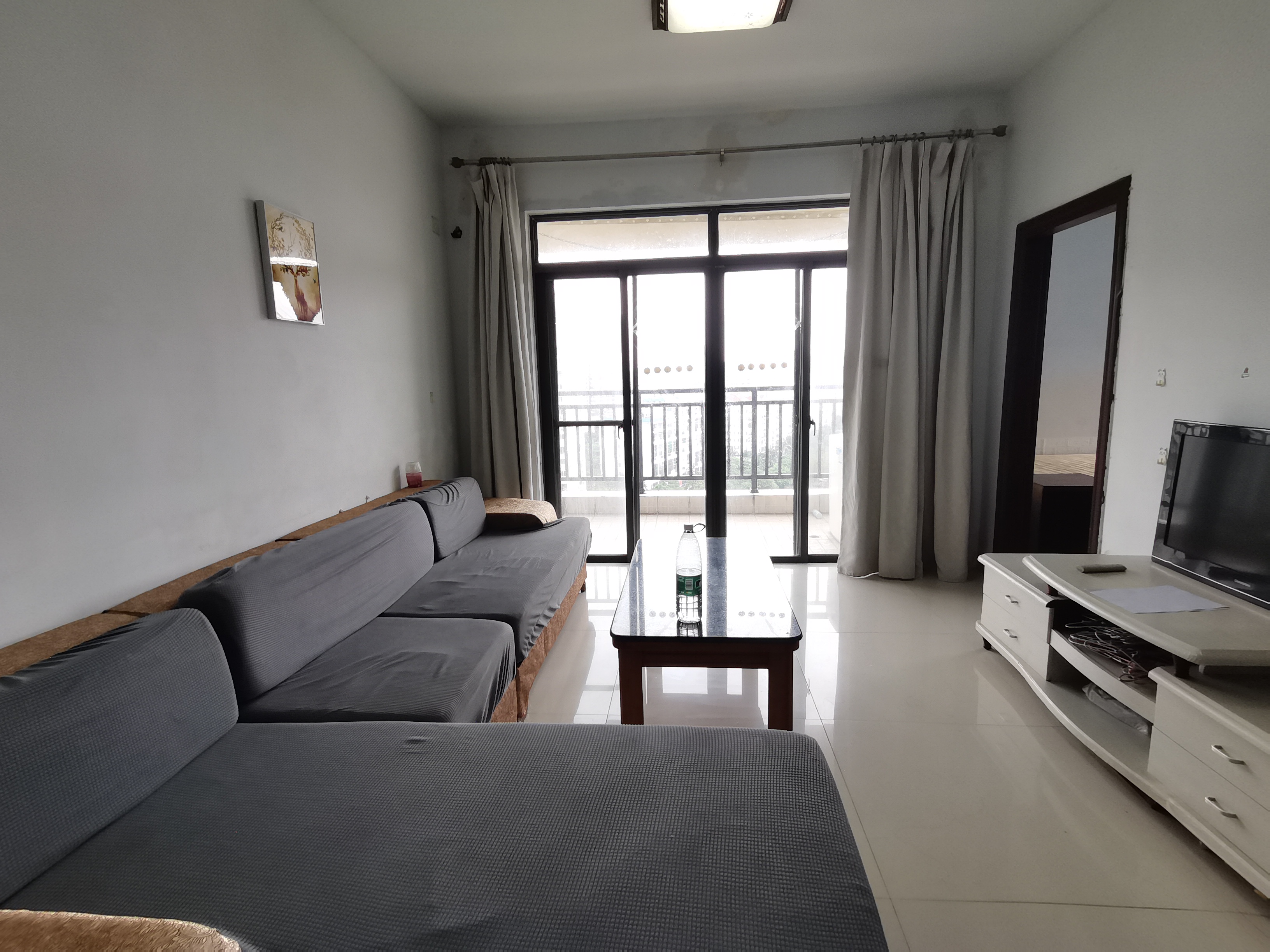 怡心园 2室1厅1卫 2000.0元/月 怡心园 2室1厅1卫 2000.0元/月室内图