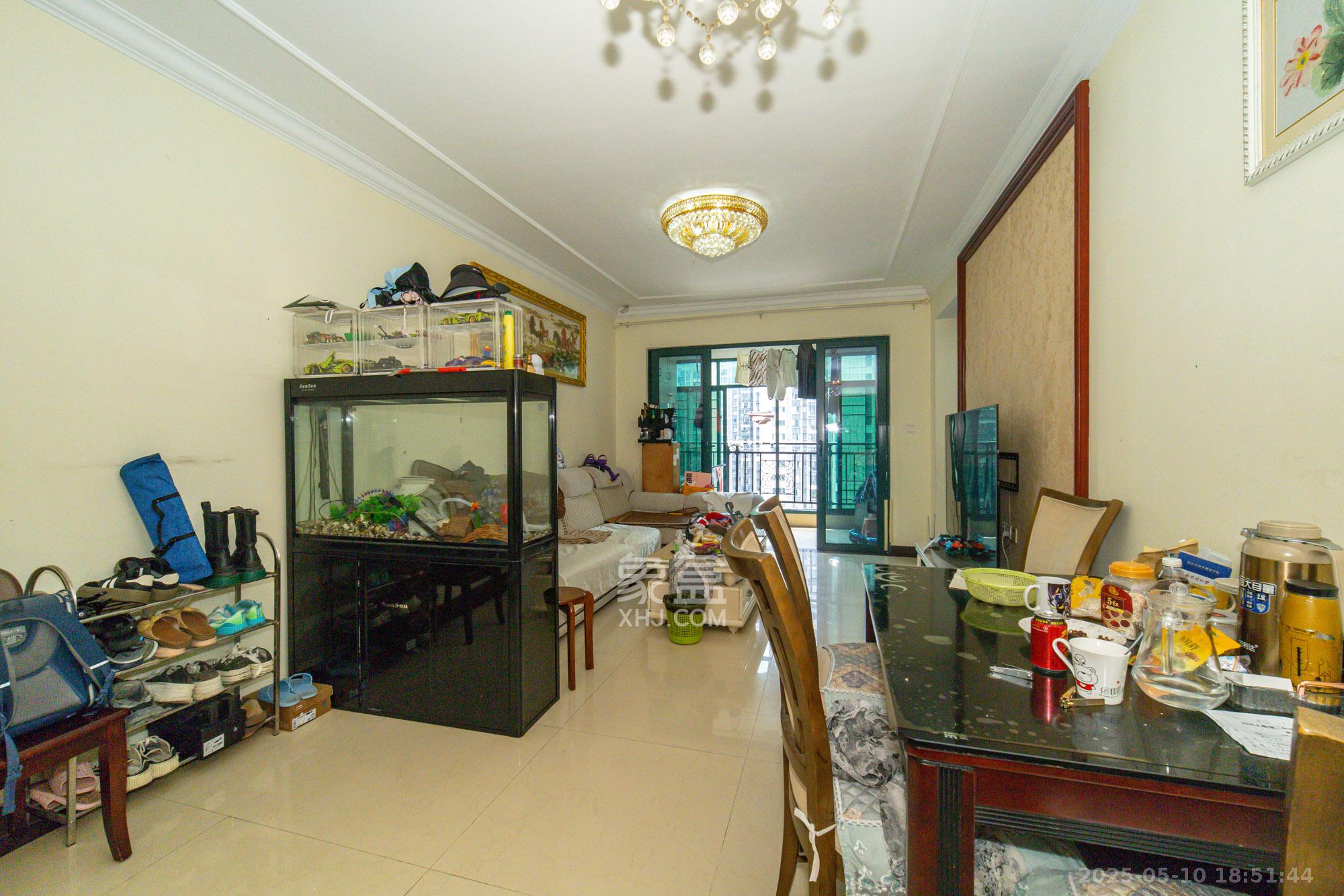 恒大翡翠华庭  3室2厅2卫    72.5万 恒大翡翠华庭  3室2厅2卫    72.5万客厅