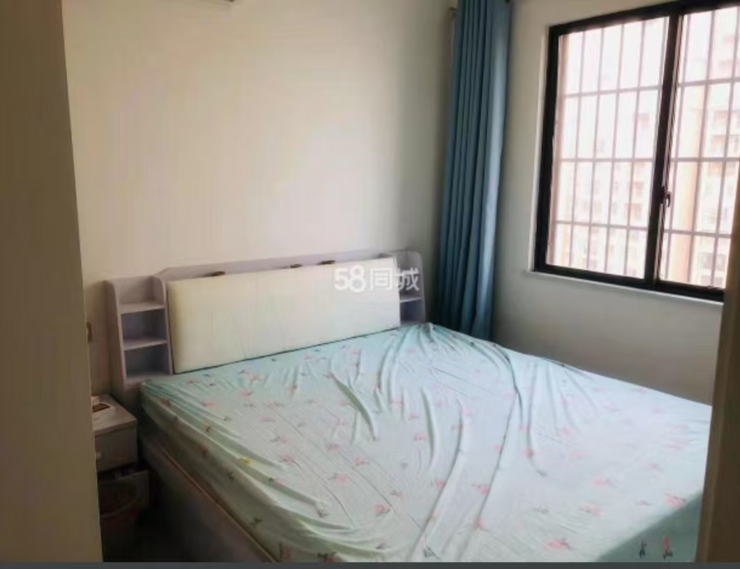 华鑫蒸水湾  4室2厅2卫   2300.00元/月室内图