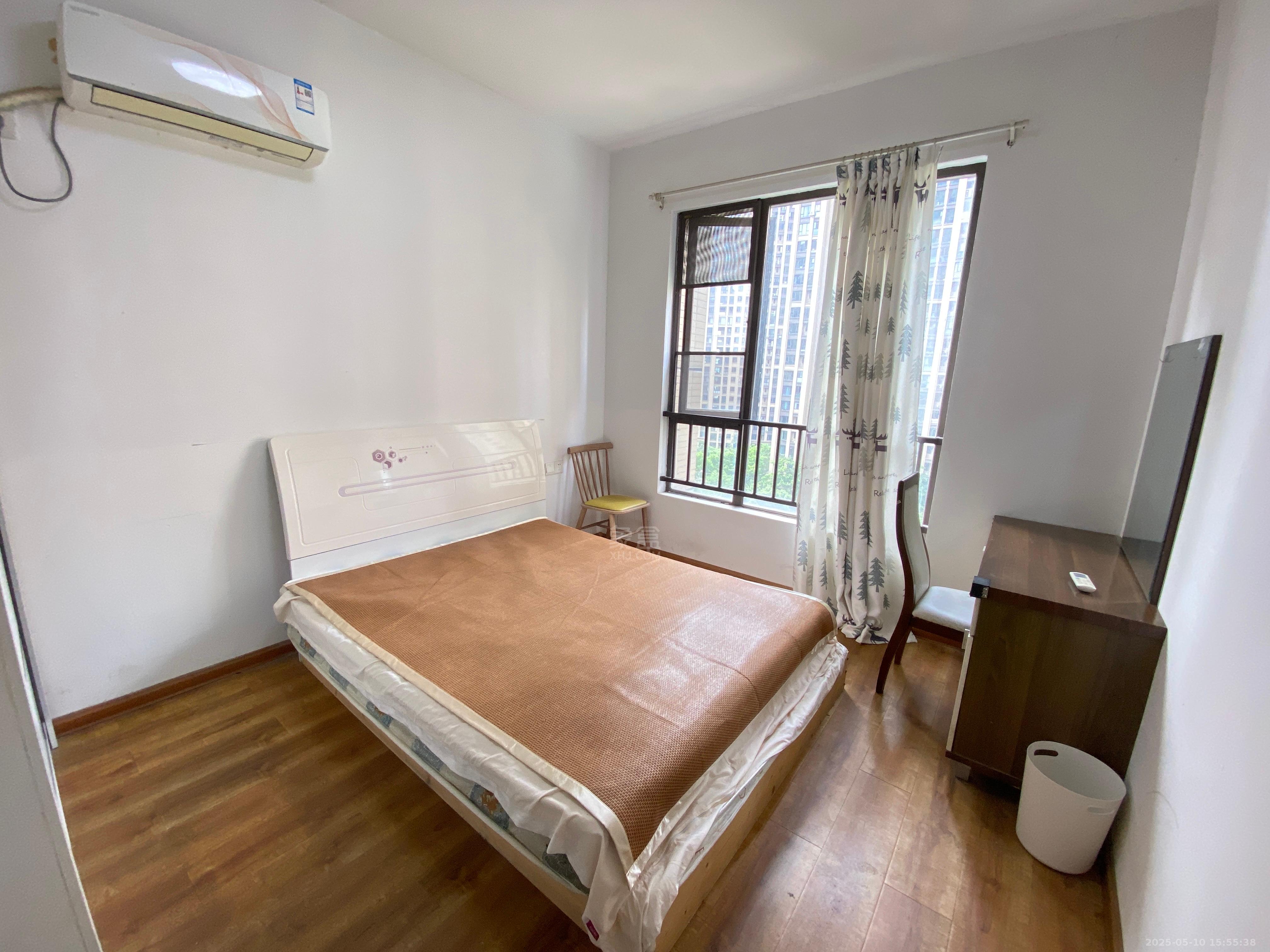 中泰财富湘江  2室2厅1卫    1700.0元/月 中泰财富湘江  2室2厅1卫    1700.0元/月室内图