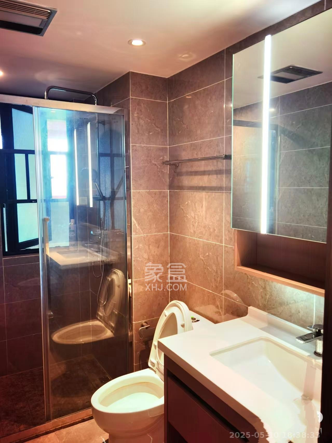 东原麓印长江A区  3室2厅2卫   3800.00元/月室内图