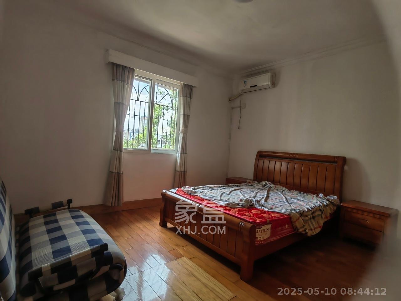 申湘花园 3室2厅2卫 2400.0元/月 申湘花园 3室2厅2卫 2400.0元/月室内图