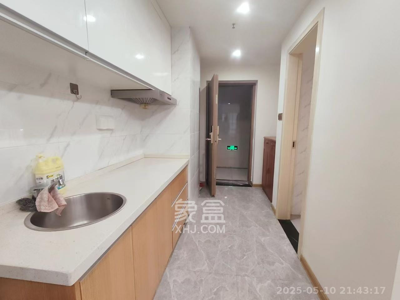 中交广场公寓 1室1厅1卫 1600.0元/月 中交广场公寓 1室1厅1卫 1600.0元/月室内图