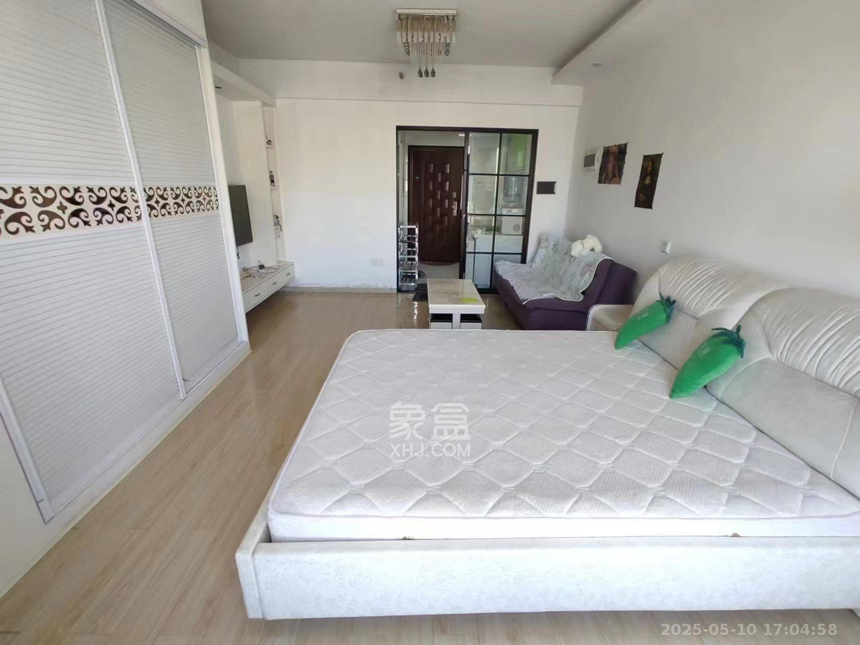 剑桥名门  1室1厅1卫    1400.0元/月 剑桥名门  1室1厅1卫    1400.0元/月室内图