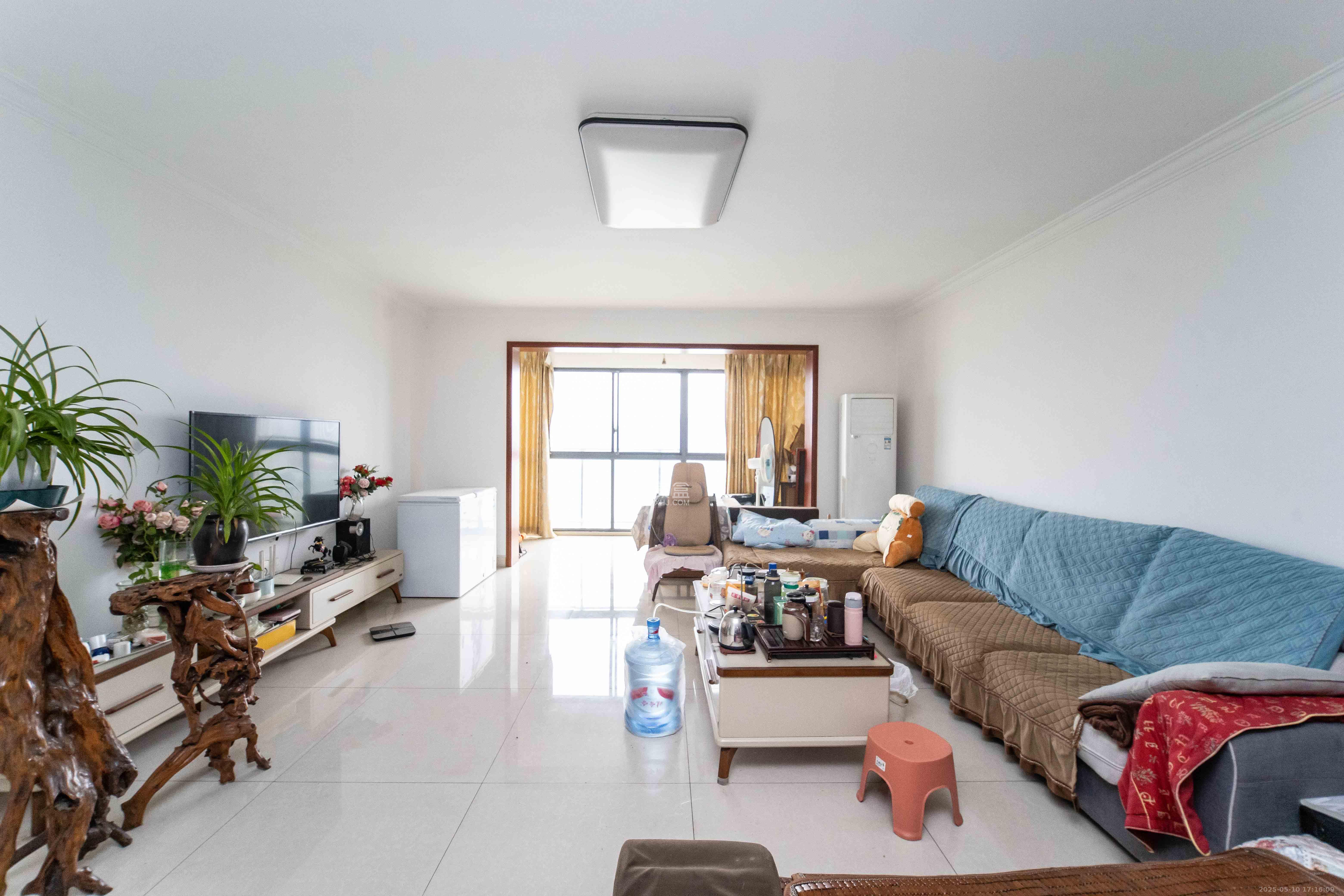 江河双水湾  1室2厅2卫    176.0万 江河双水湾  1室2厅2卫    176.0万室内图1