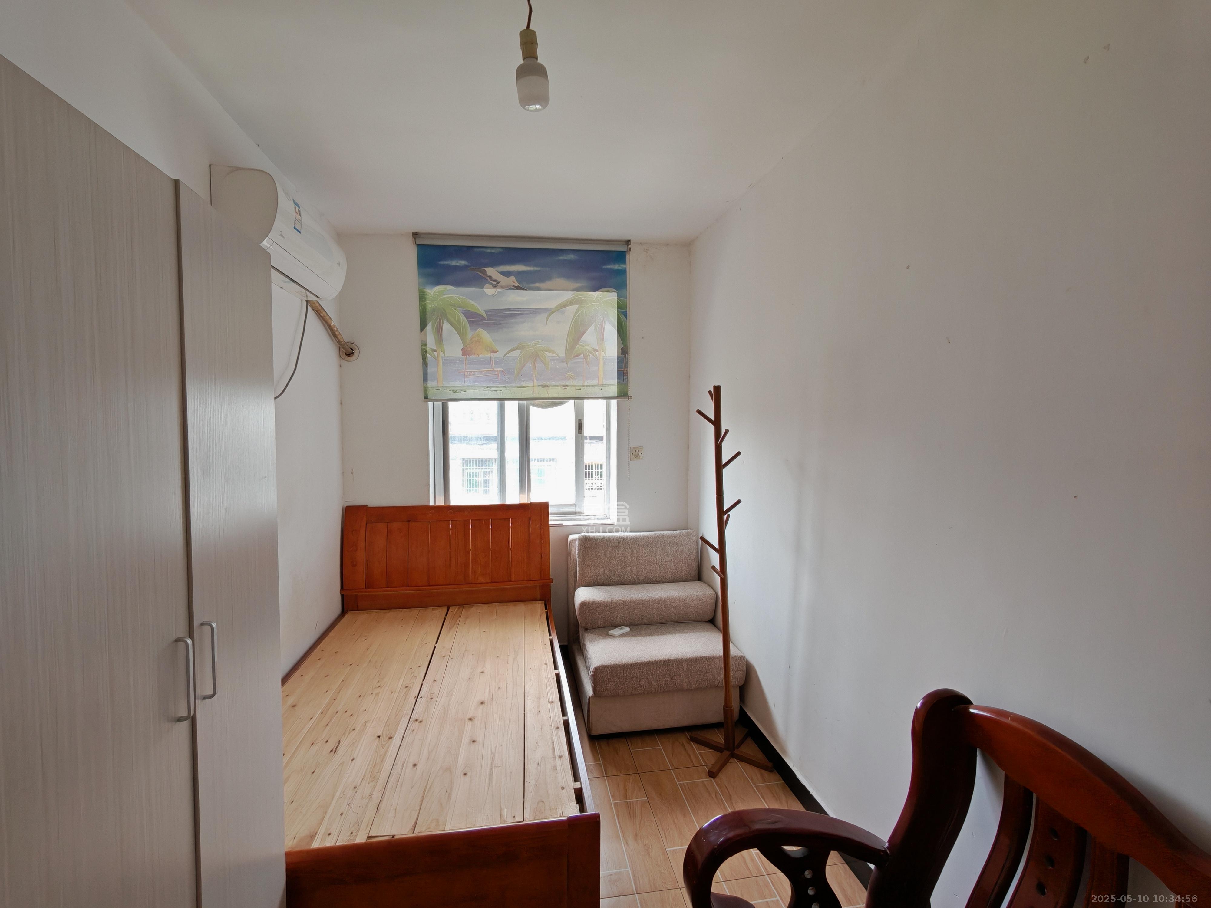 国庆新村  2室1厅1卫    1300.0元/月 国庆新村  2室1厅1卫    1300.0元/月室内图