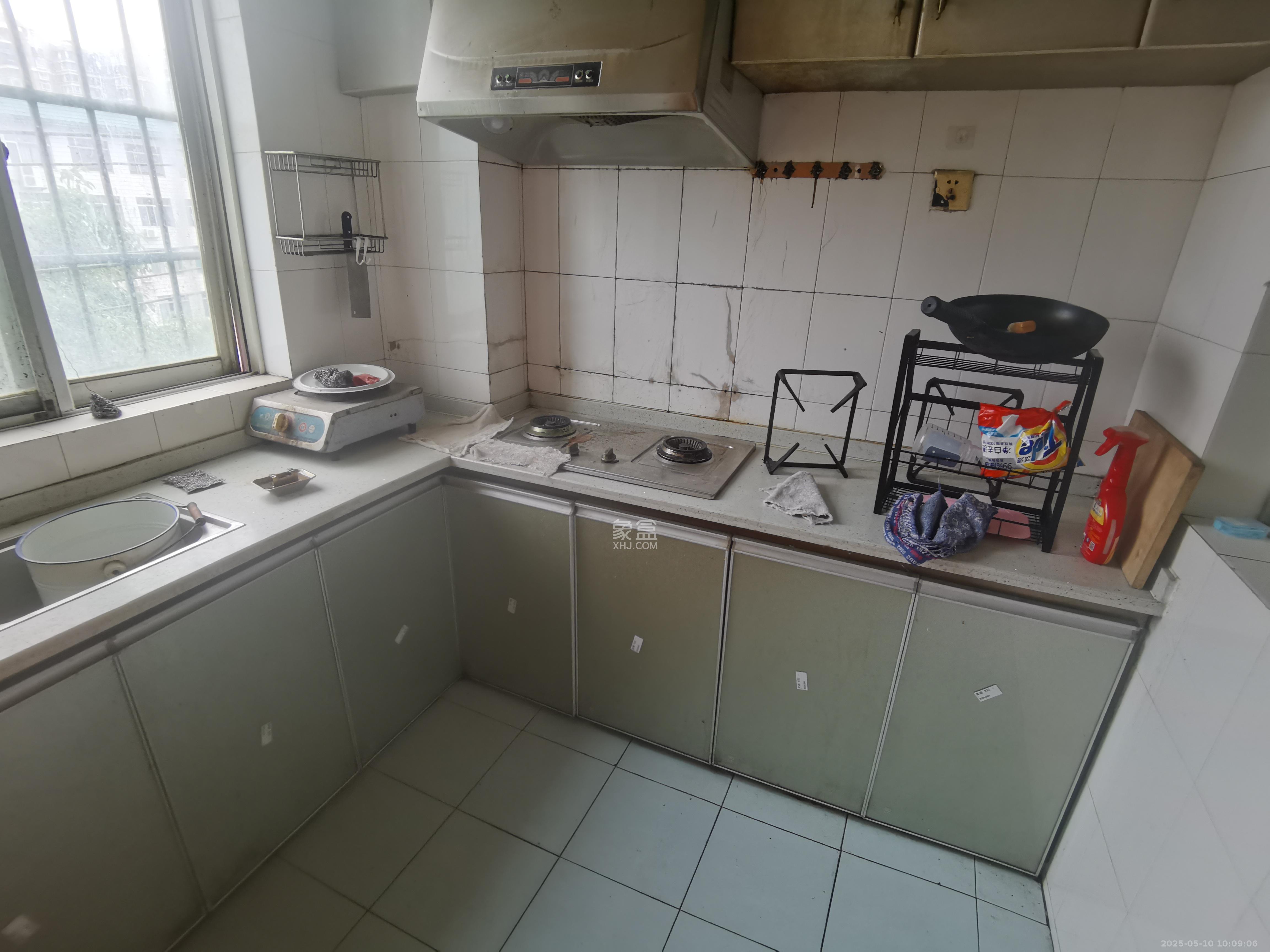 马王堆陶瓷建材新城 4室1厅2卫 1800.0元/月 马王堆陶瓷建材新城 4室1厅2卫 1800.0元/月室内图