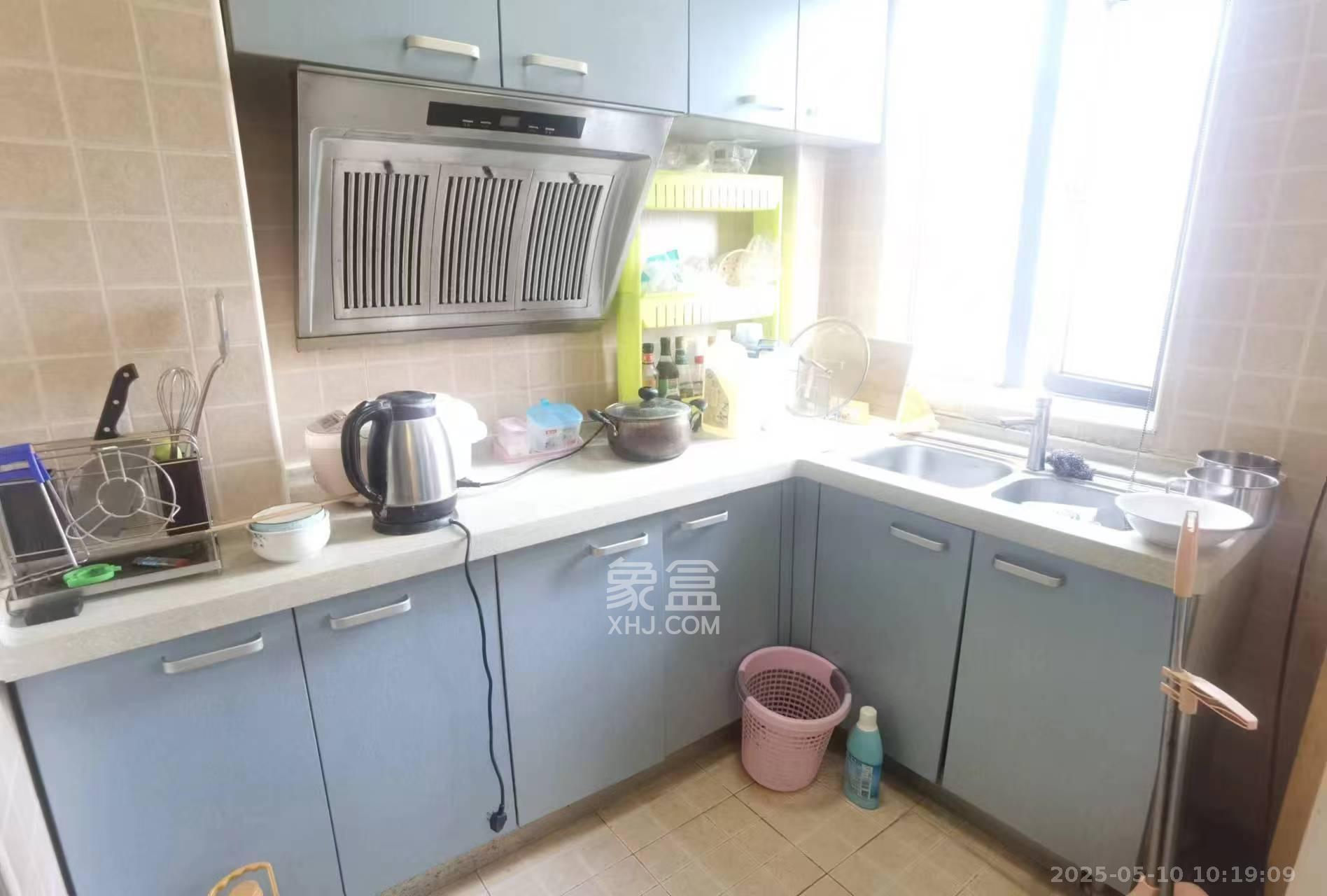 君庭金福苑 1室1厅1卫 1550.0元/月 君庭金福苑 1室1厅1卫 1550.0元/月室内图