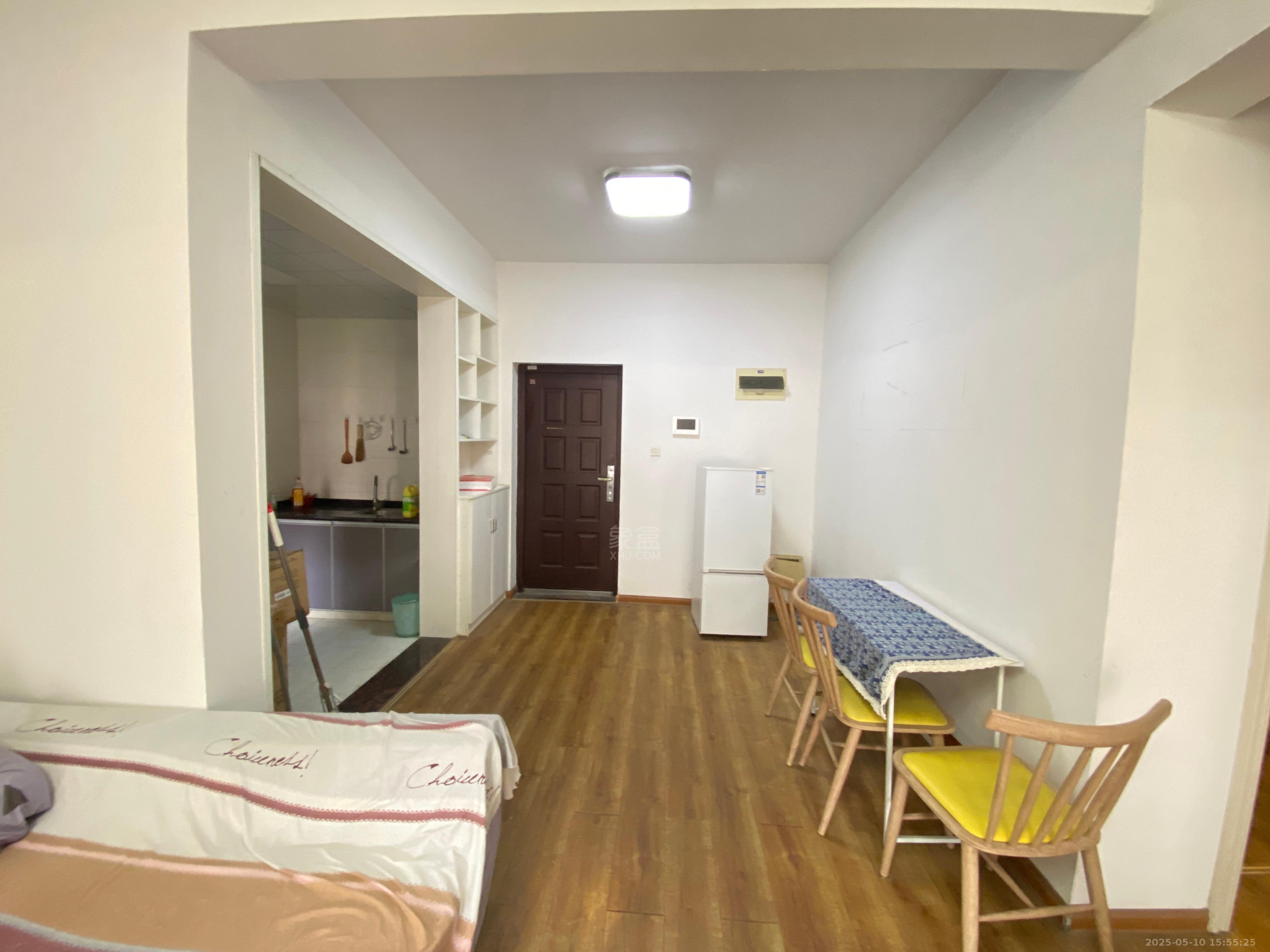 中泰财富湘江  2室2厅1卫    1700.0元/月 中泰财富湘江  2室2厅1卫    1700.0元/月室内图