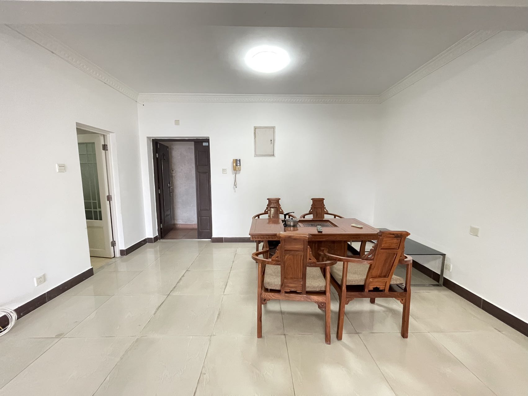 嘉华城市花园 3室2厅2卫 3200.0元/月 嘉华城市花园 3室2厅2卫 3200.0元/月室内图