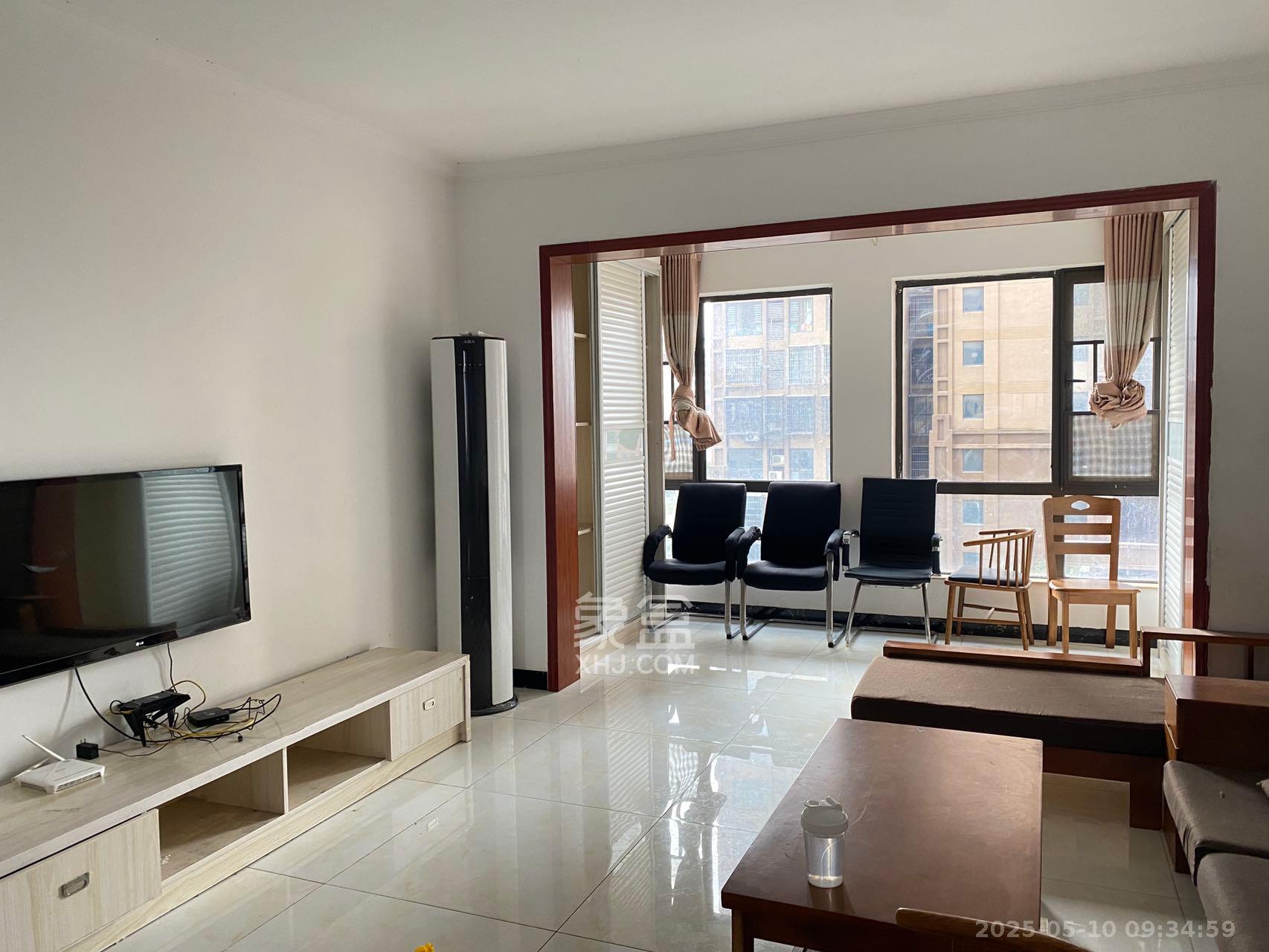 东宜兰园 3室2厅1卫 2400.0元/月 东宜兰园 3室2厅1卫 2400.0元/月室内图